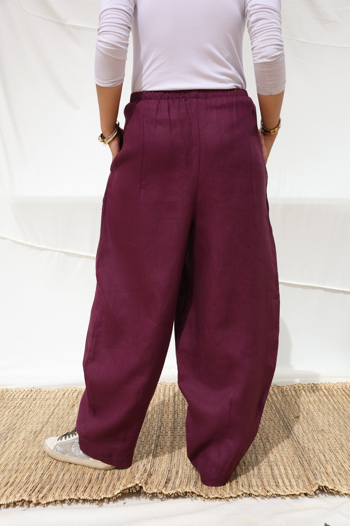 Barrel-leg Linen Pants in Mulberry