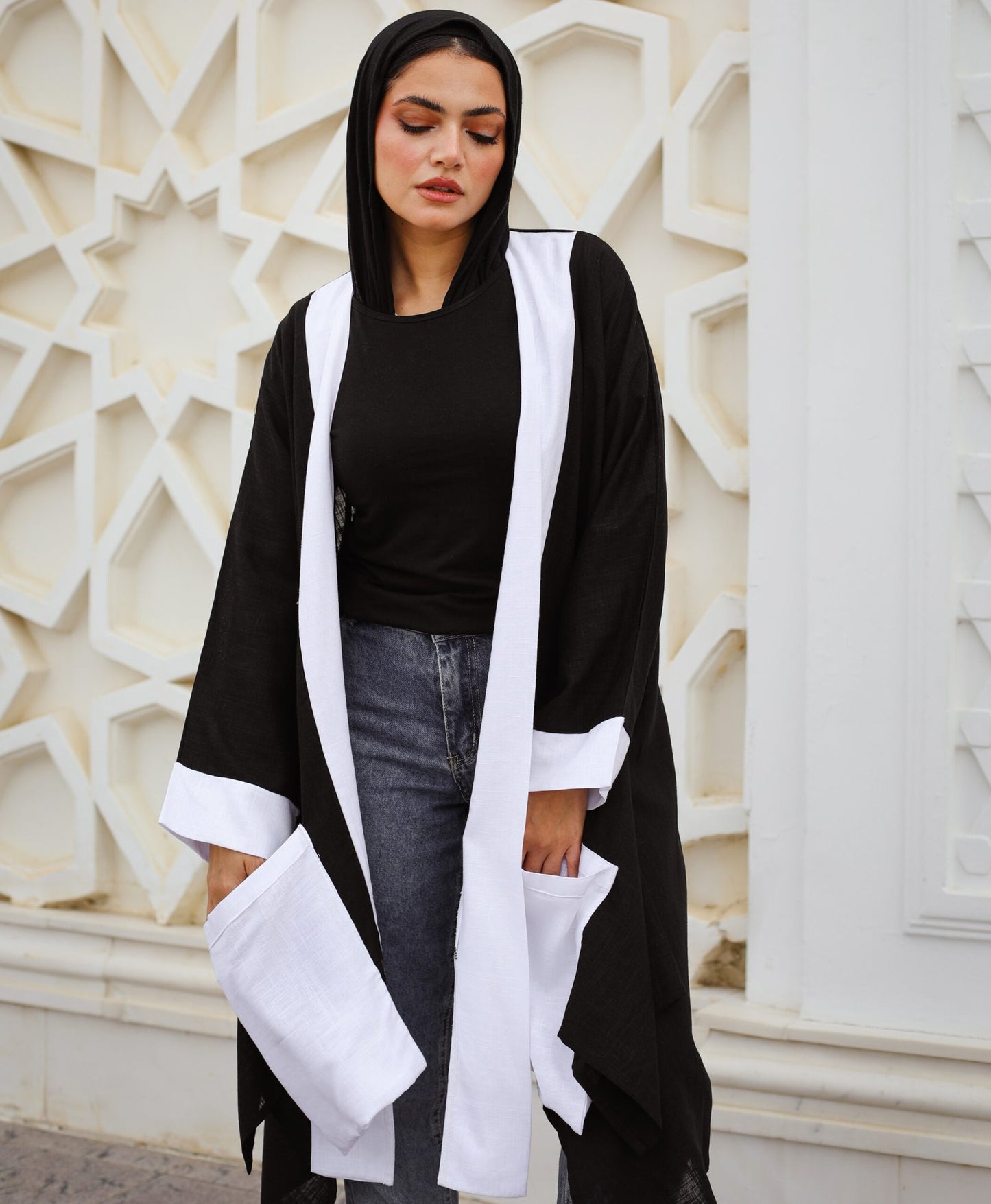 Linen Embroidery Cardigan in white