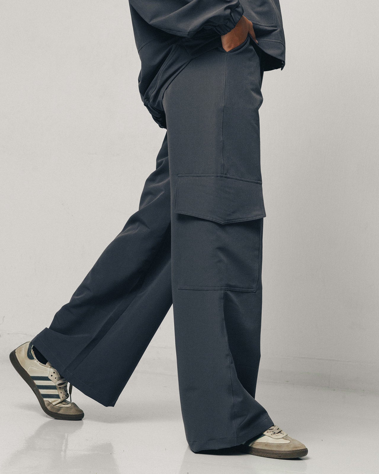 Back Ruffles Sports Set in Grey