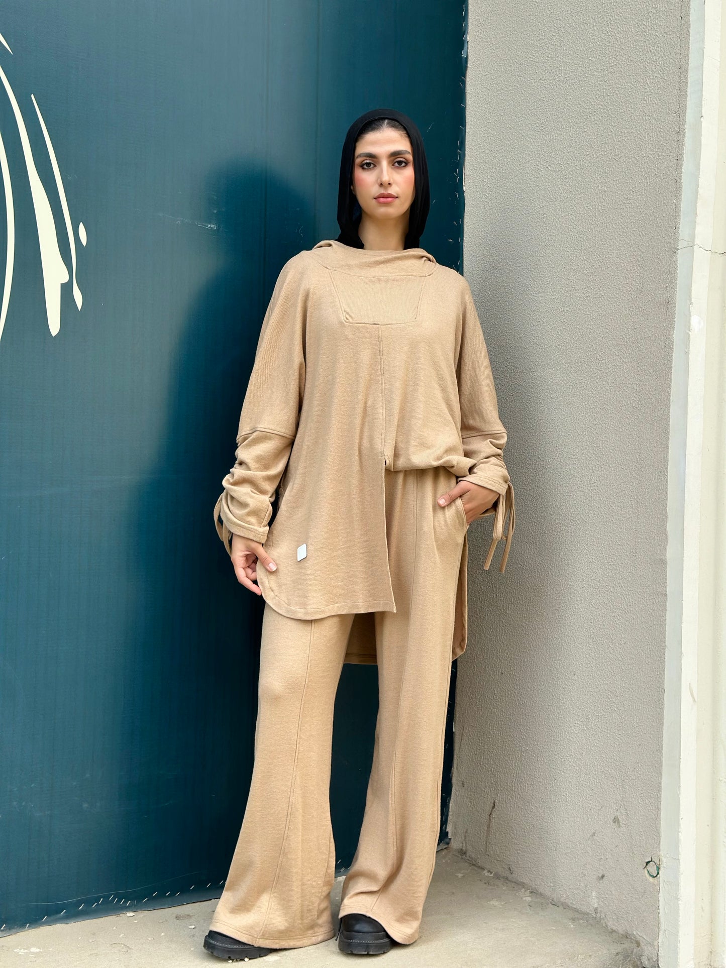 Arm Strings Comfy Wool Set in Beige