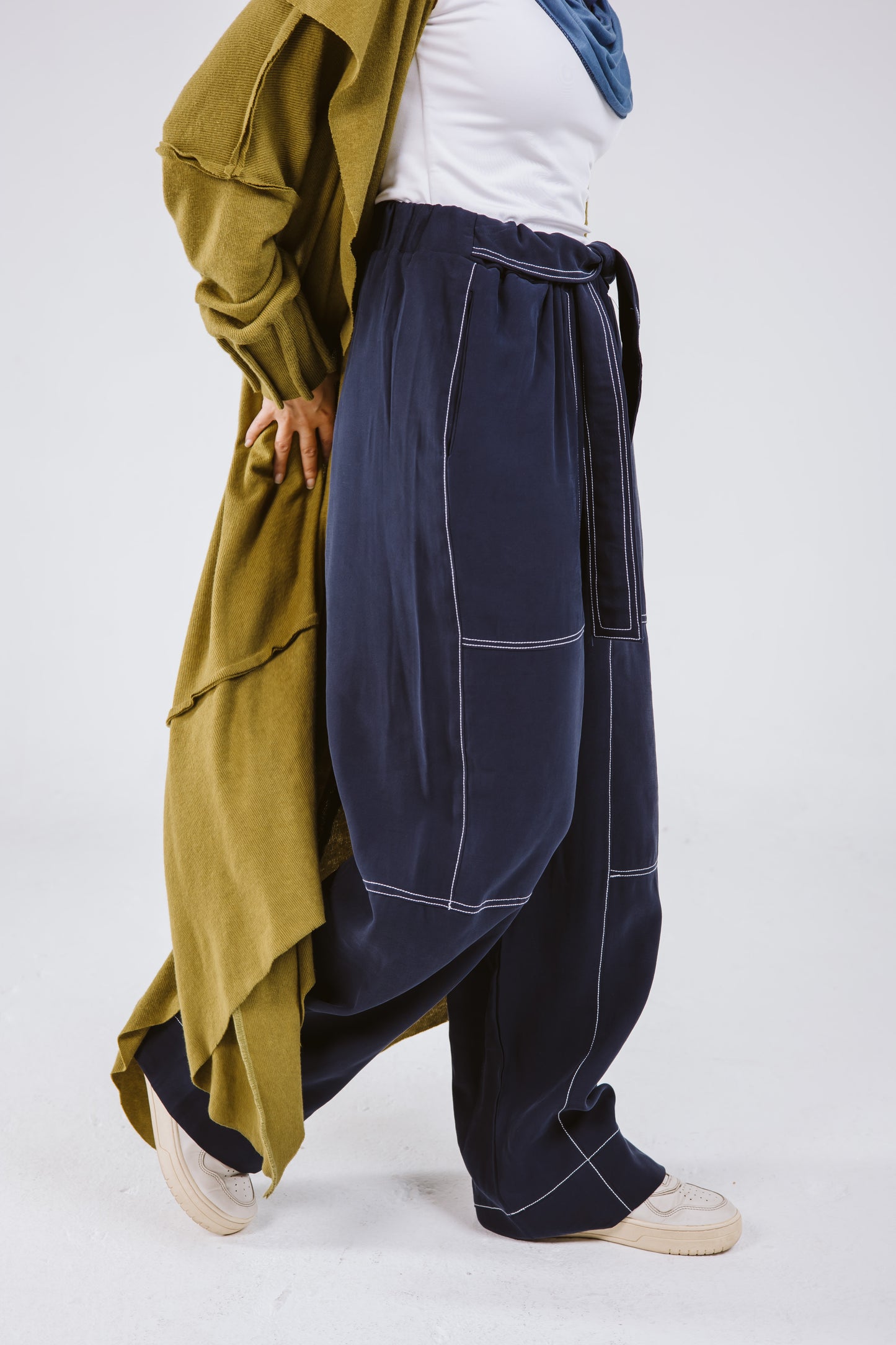 Stitches Wide Pants in Navy Blue