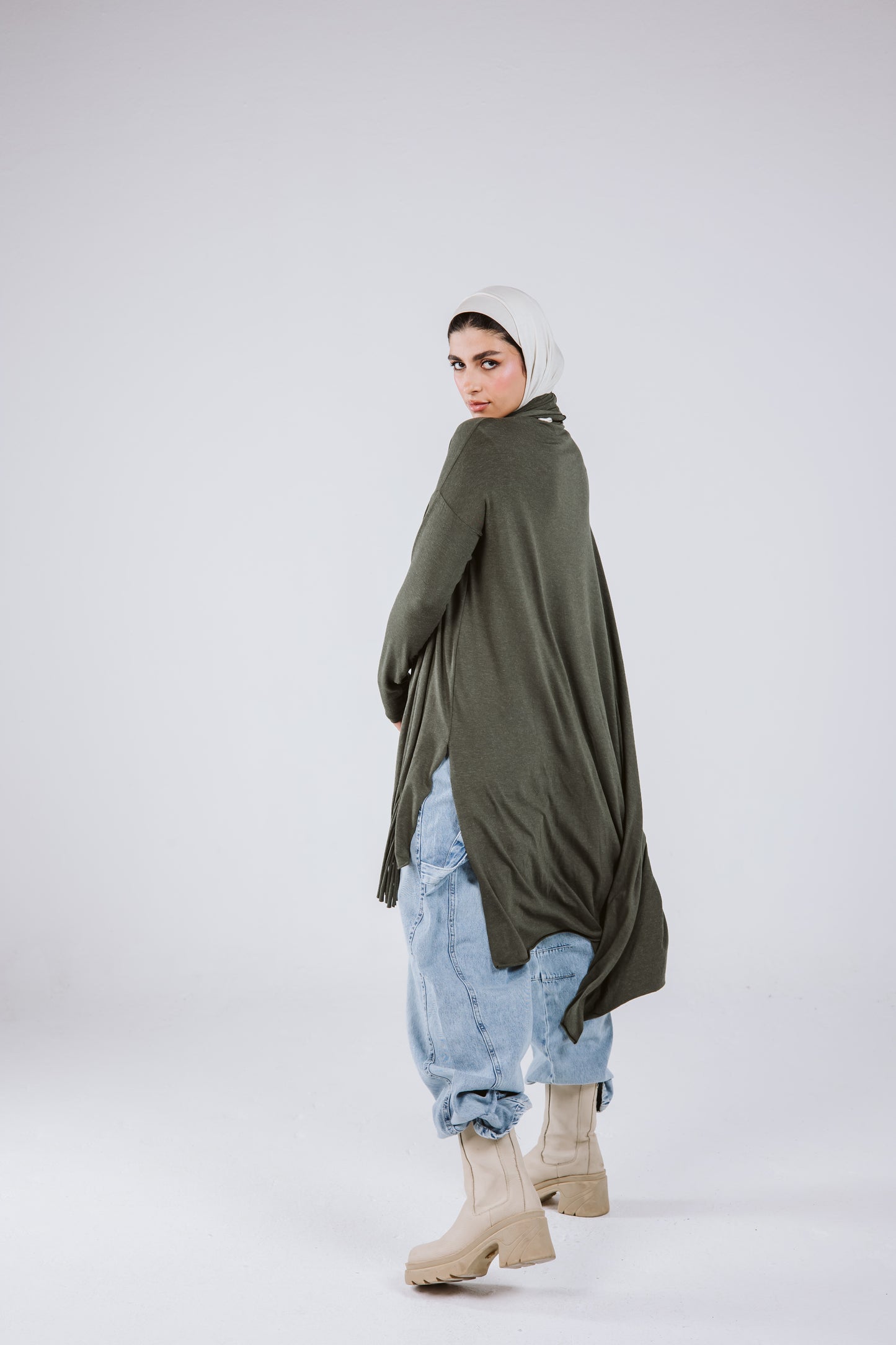 Waves Top with Fringes Scarf in Olive