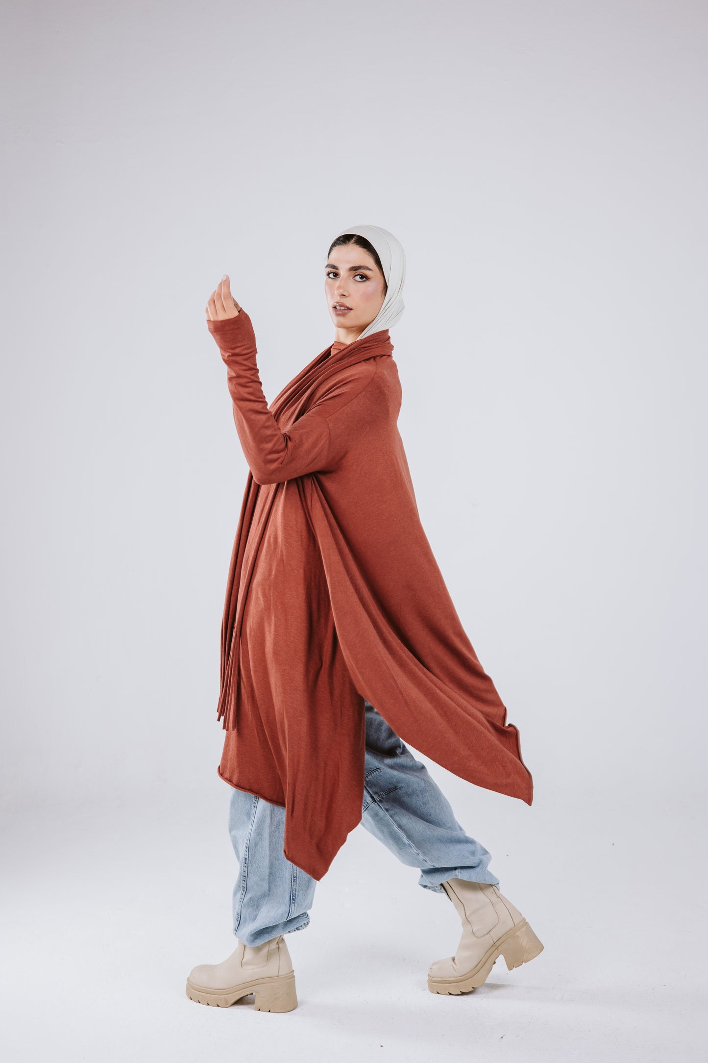 Waves Top with Fringes Scarf in Brick