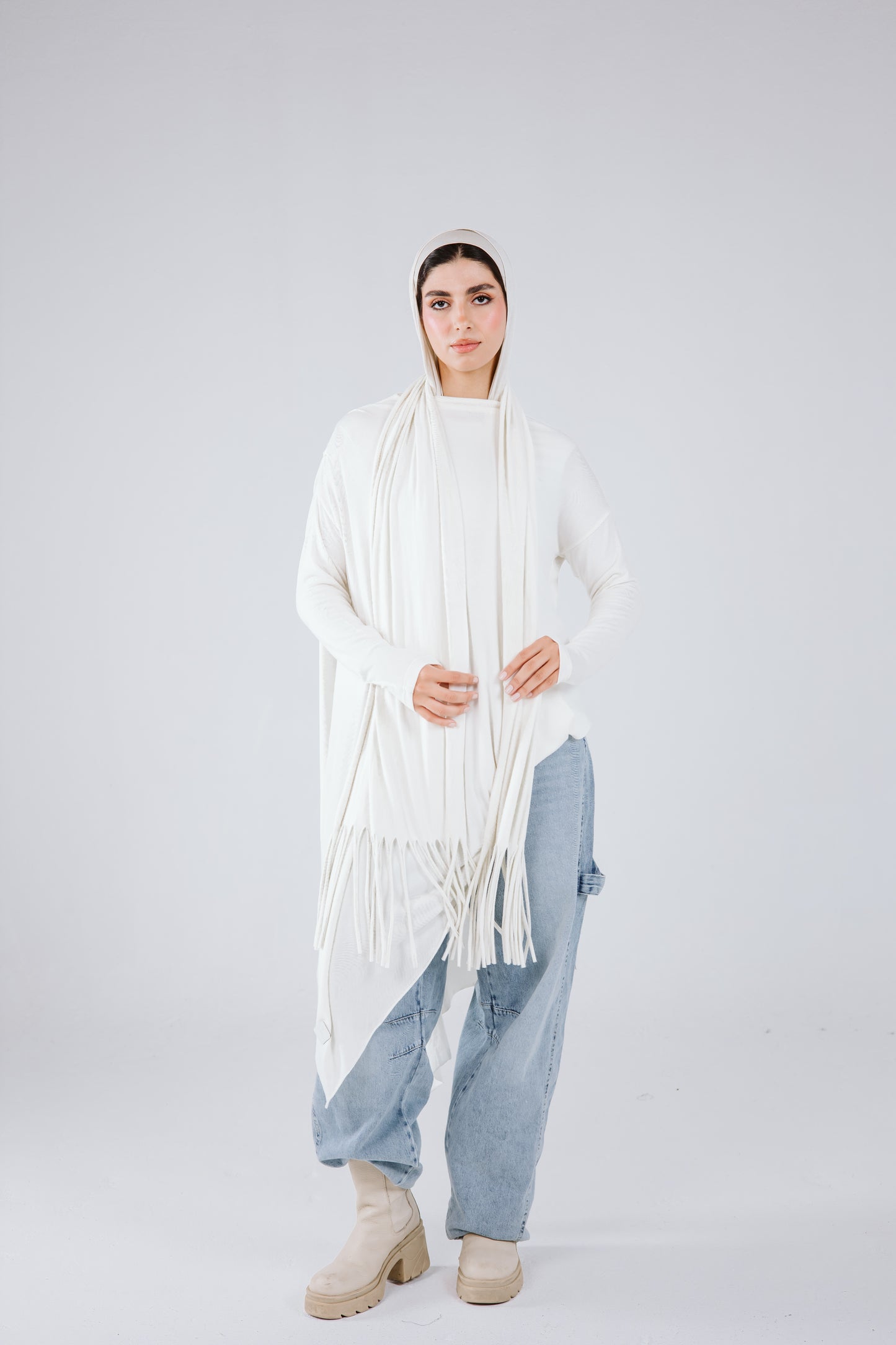 Waves Top with Fringes Scarf in White.