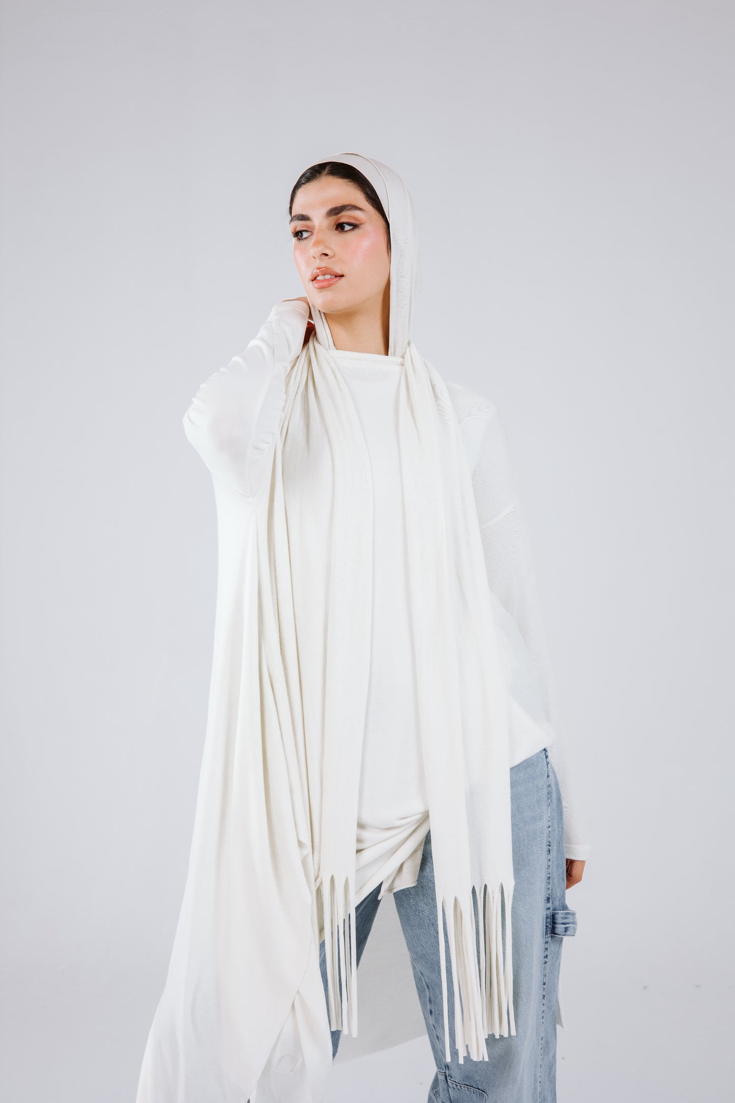 Waves Top with Fringes Scarf in White.
