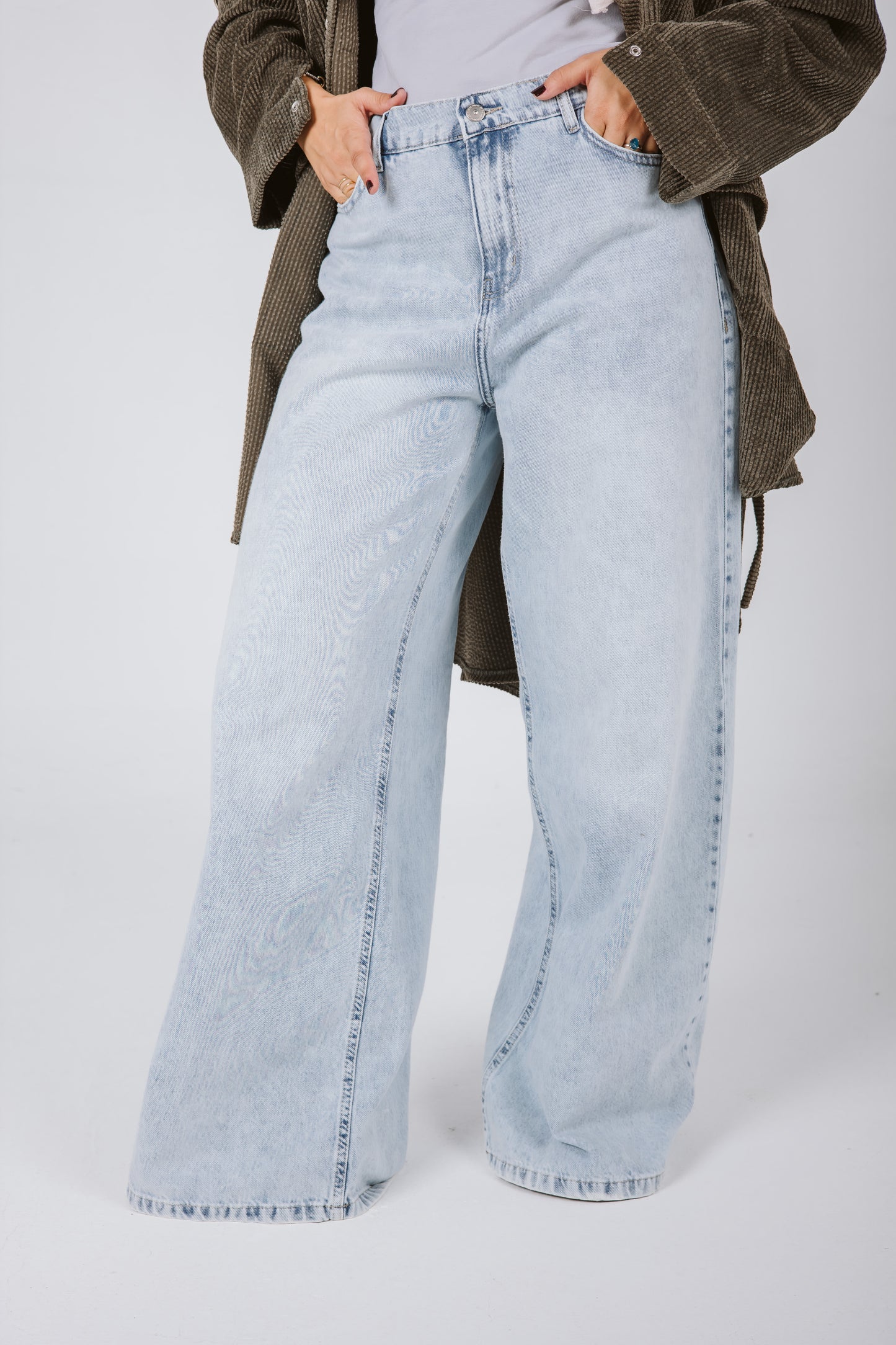 Wide leg Denim Pants in Light Blue