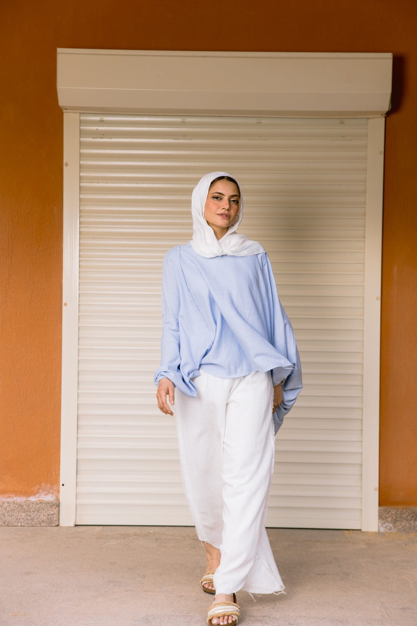 Linen stitches poncho