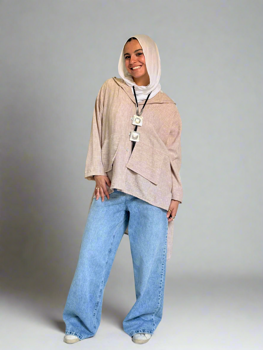 Hoodie High Low Pockets Shirt in Beige