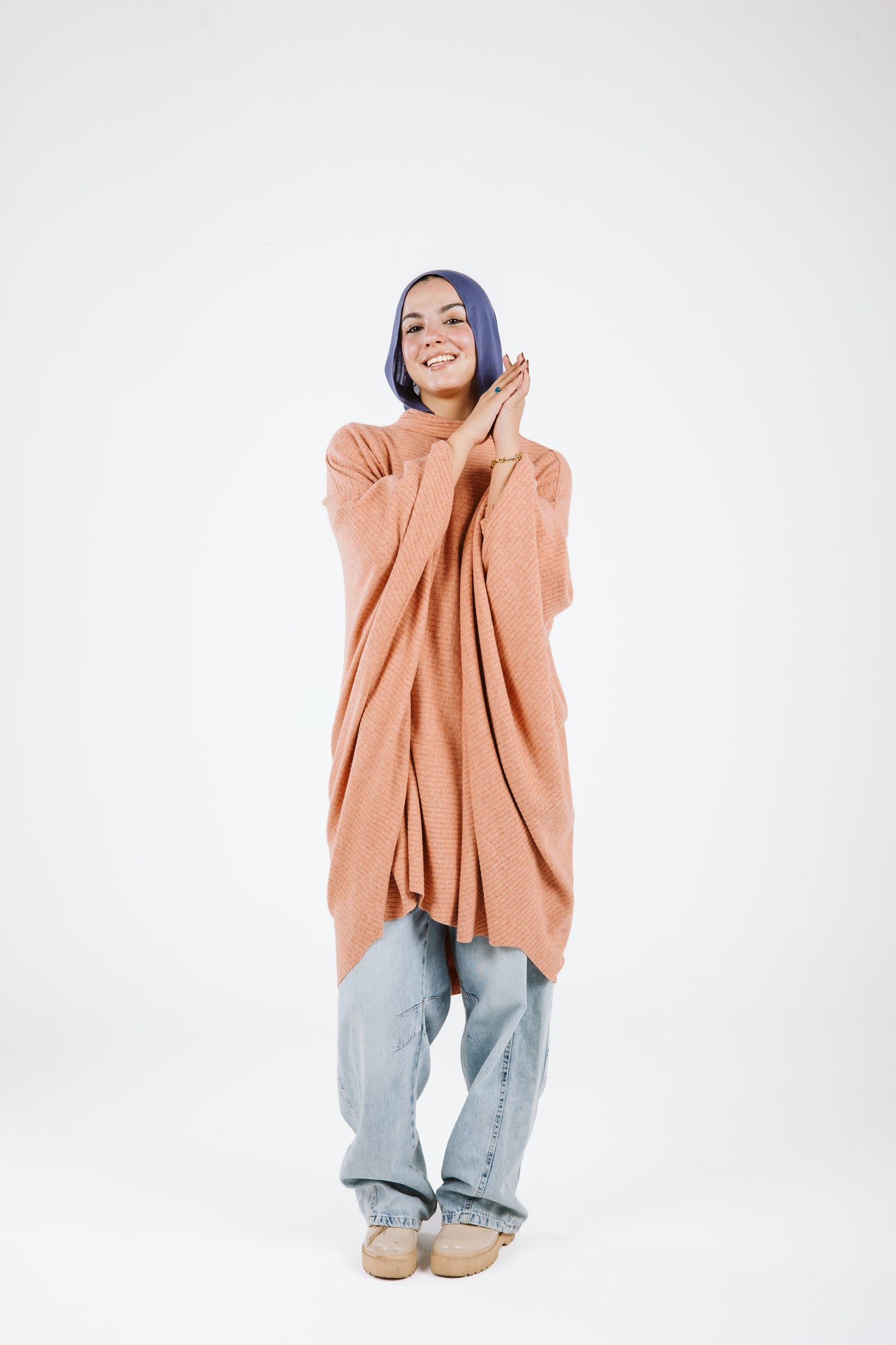 Long Sleeves Wool poncho in Peach