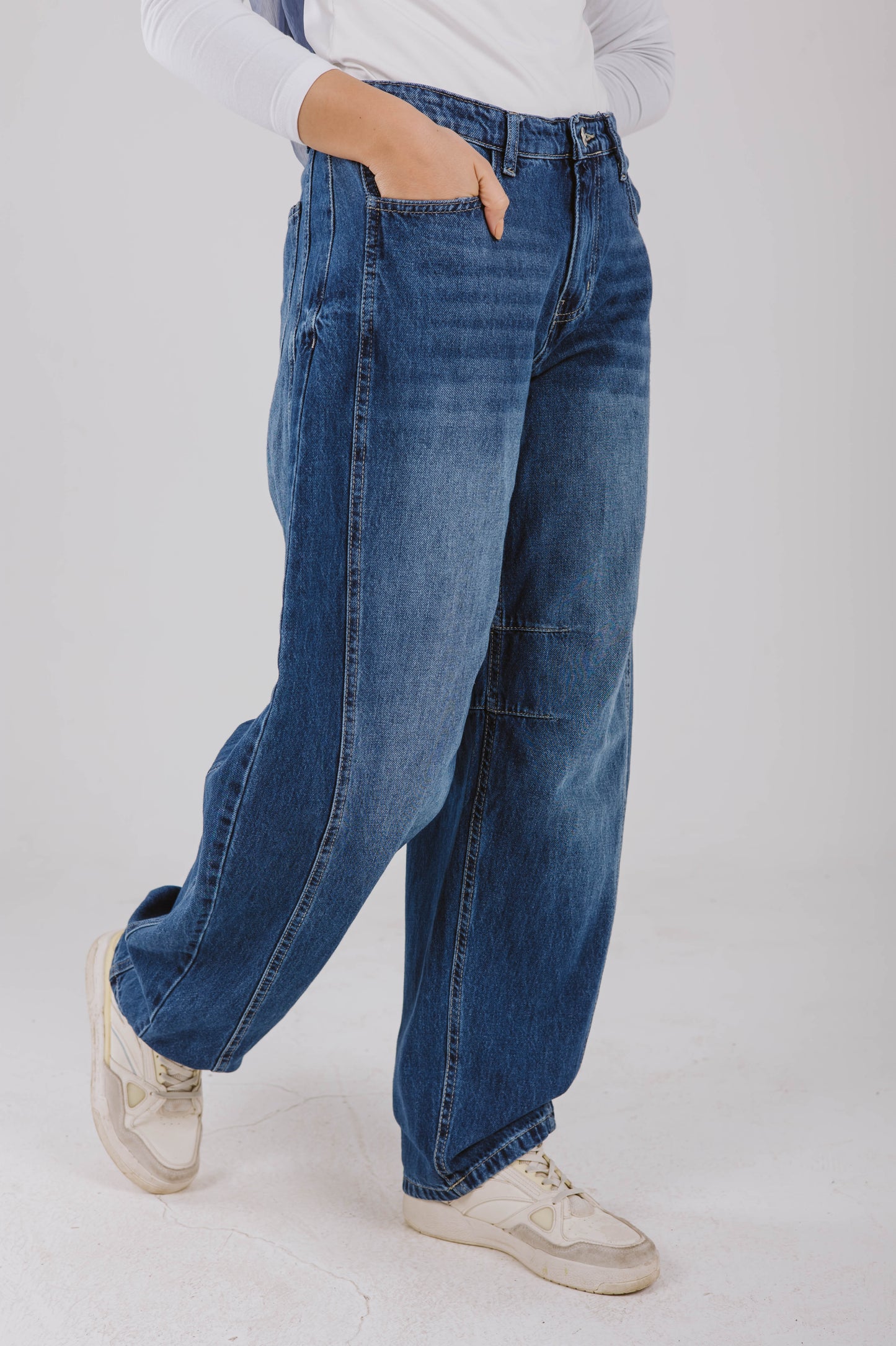 High Waist Balloon Denim Pants in Washed Dark Blue