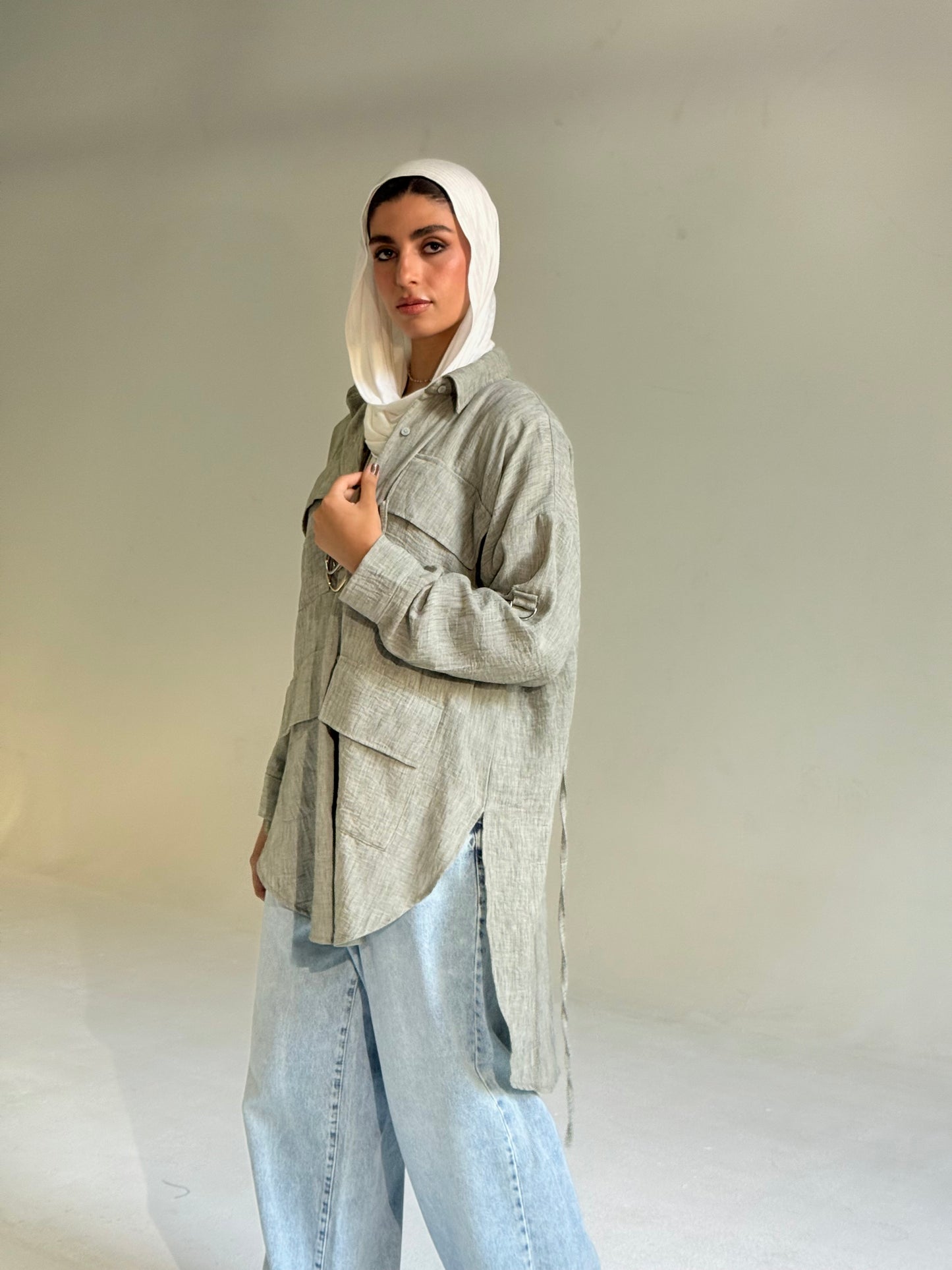 Pockets Linen High Low Shirt in Washed Mint