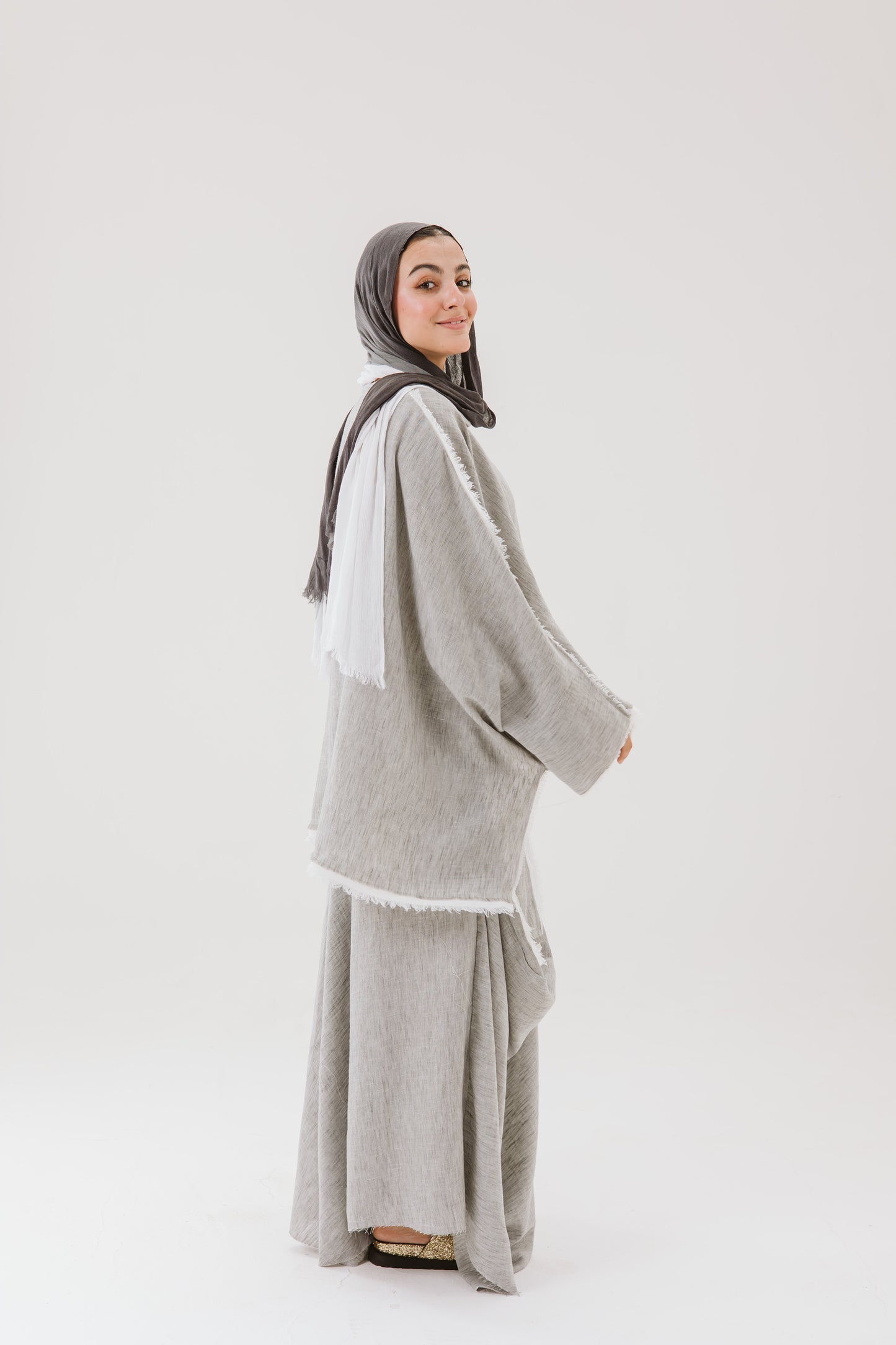 Linen High Low Top In Grey
