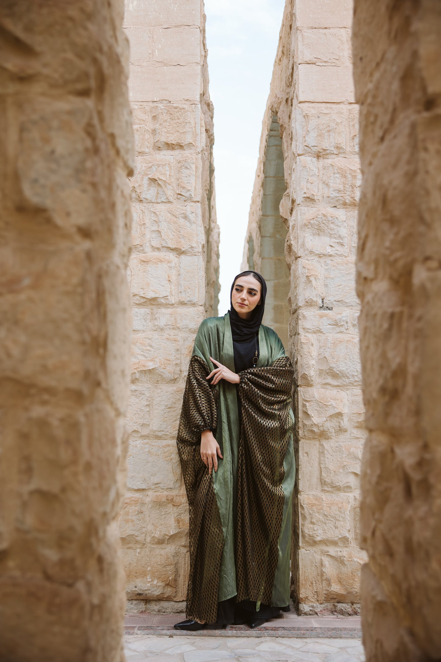 Qasr Kaftan in Olive