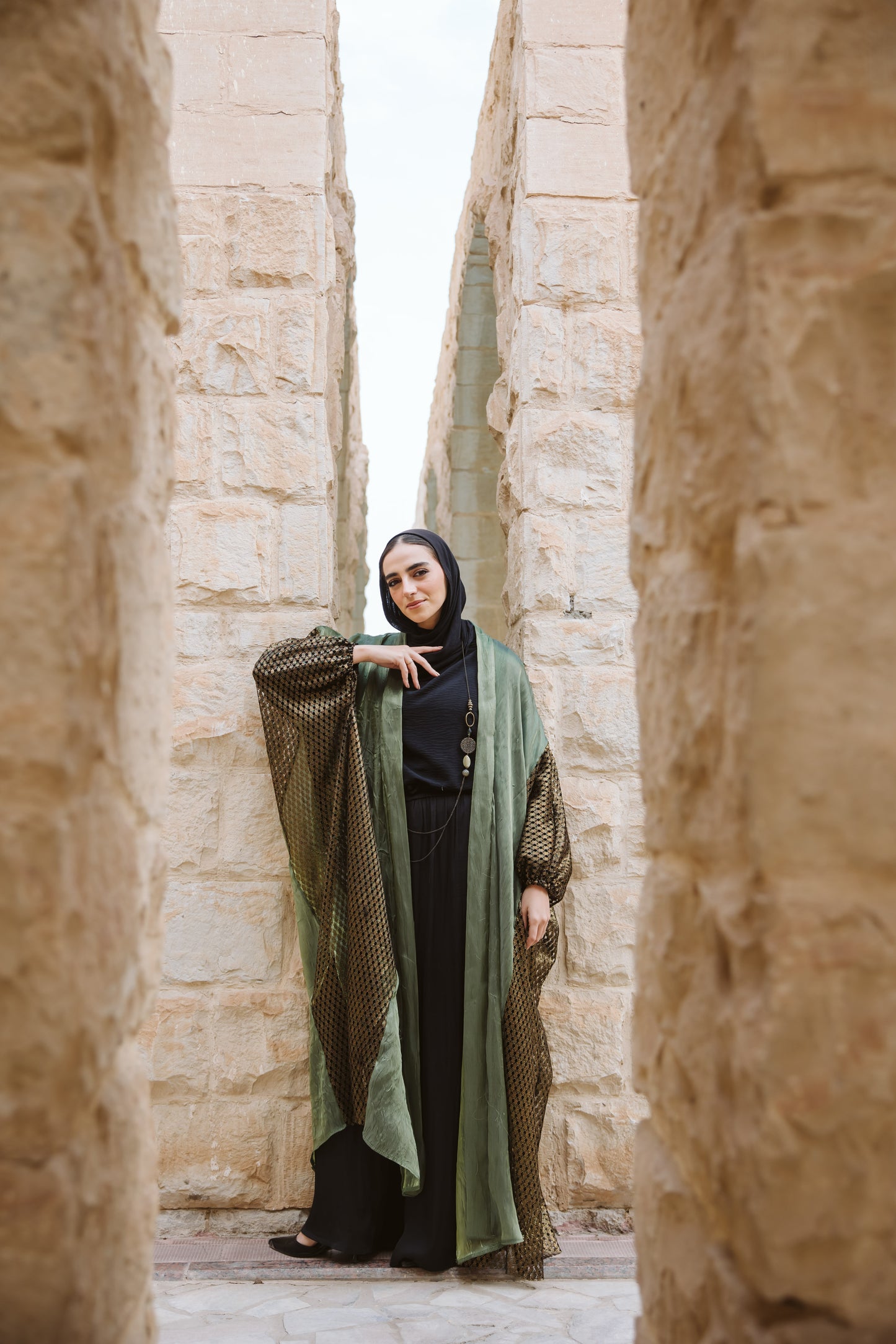 Qasr Kaftan in Olive