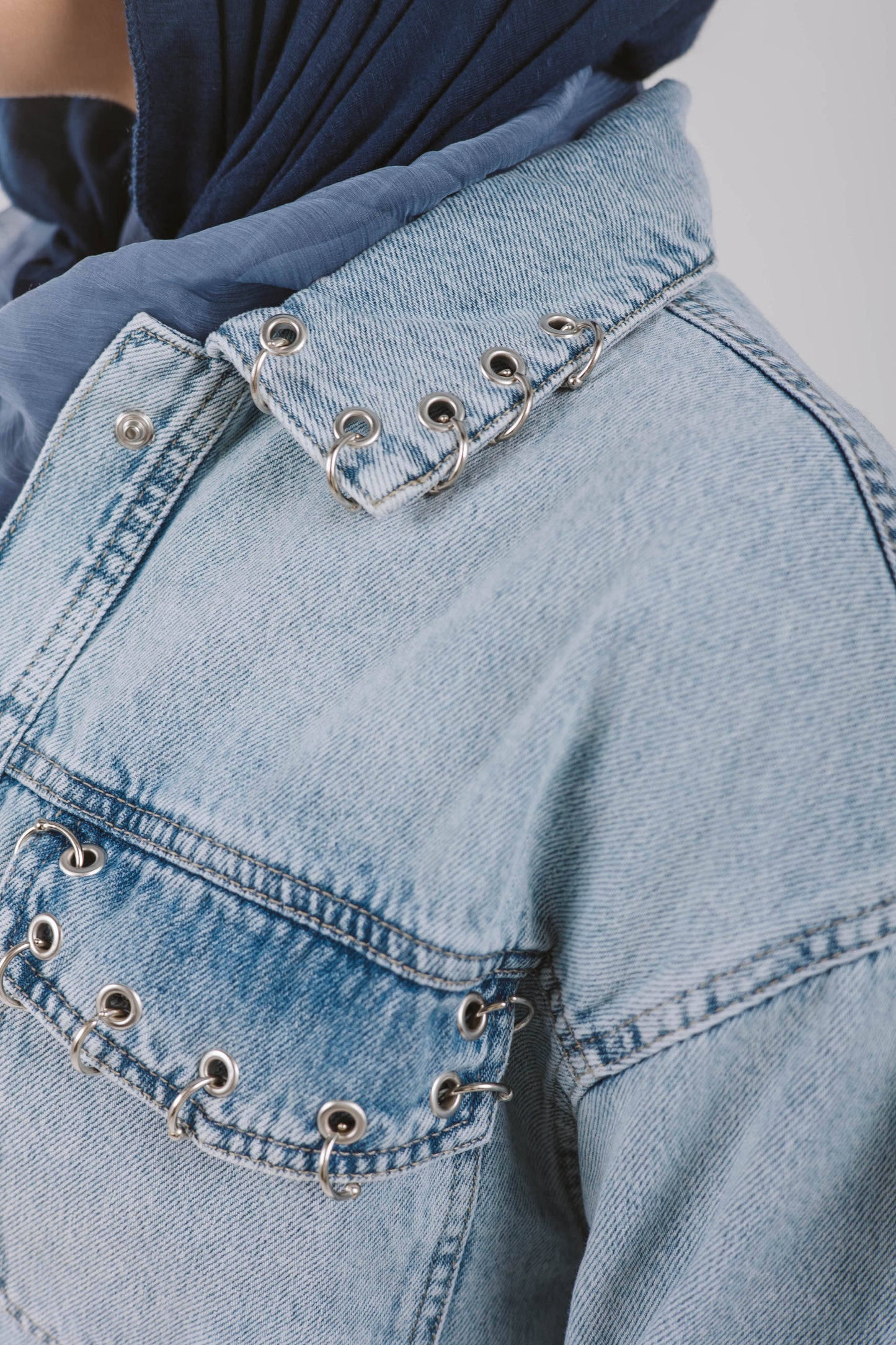 Denim Pockets Shirt with silver rings