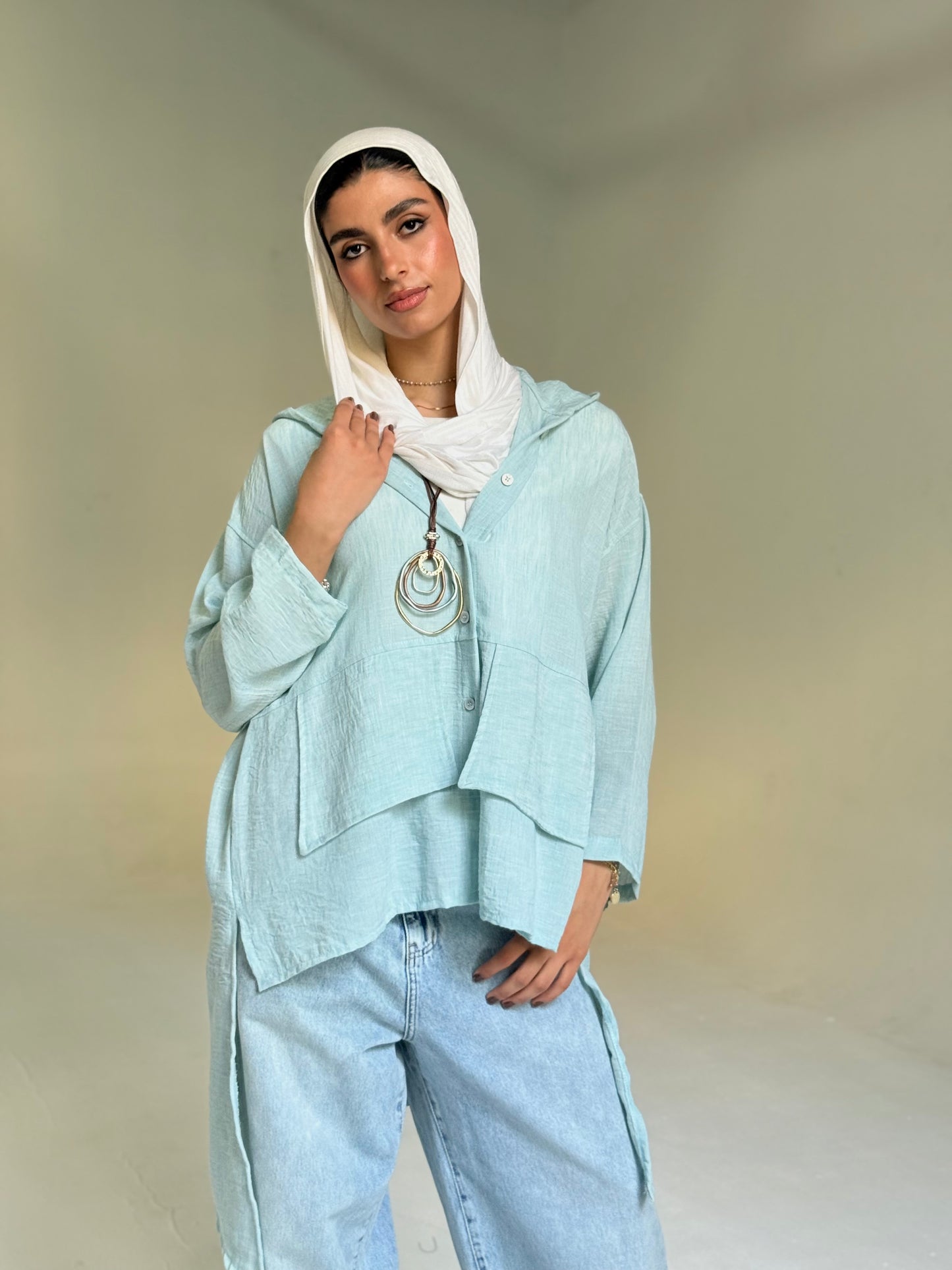 Hoodie High Low Pockets Shirt in Blue Mint.
