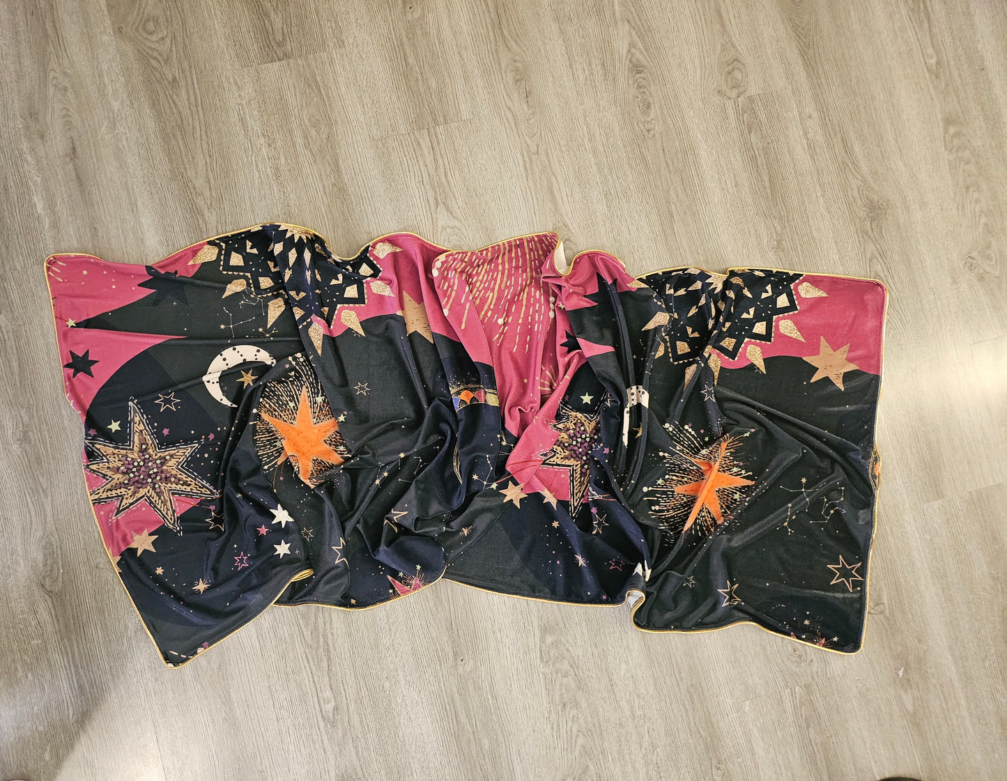 Starry printed Shawl
