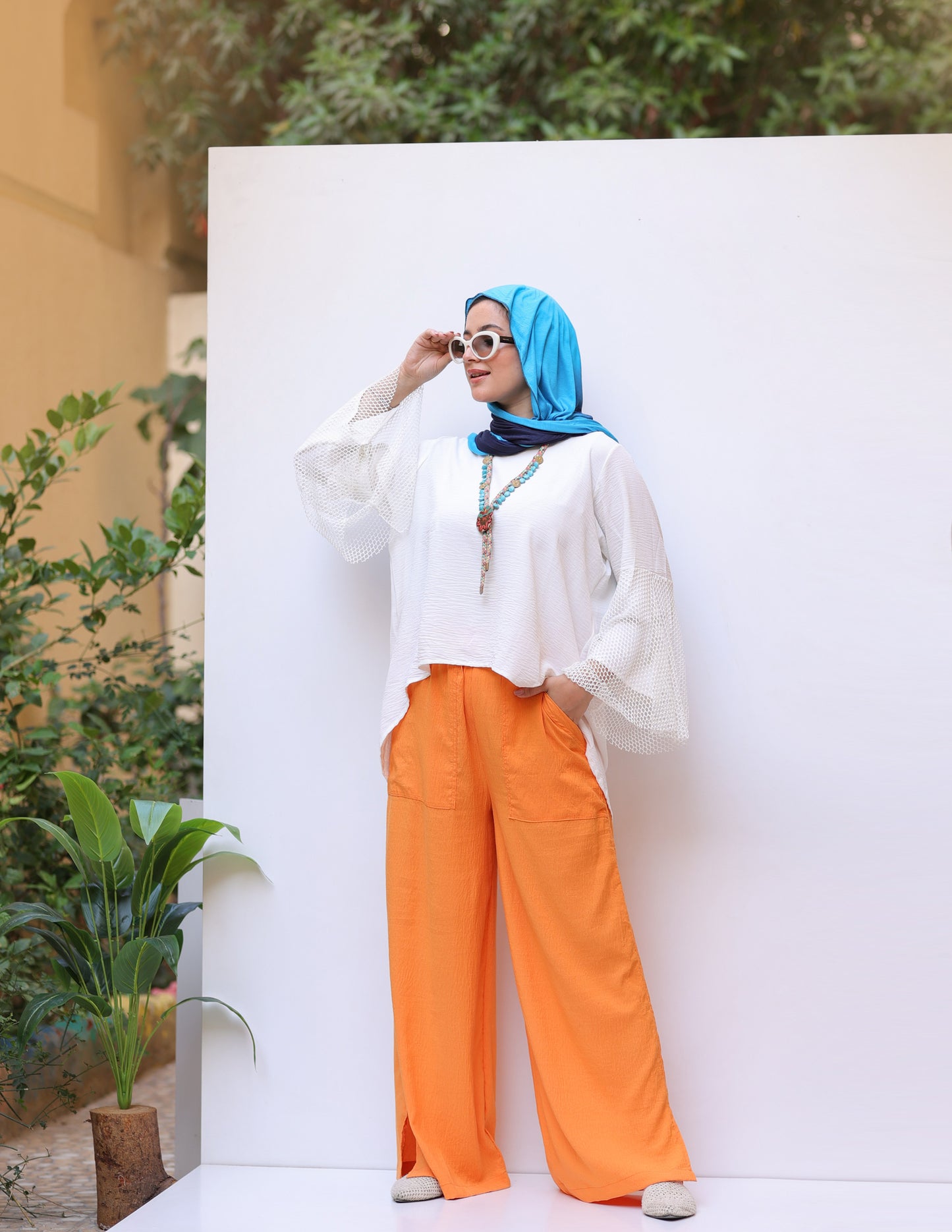 Net Sleeves High Low Top in White