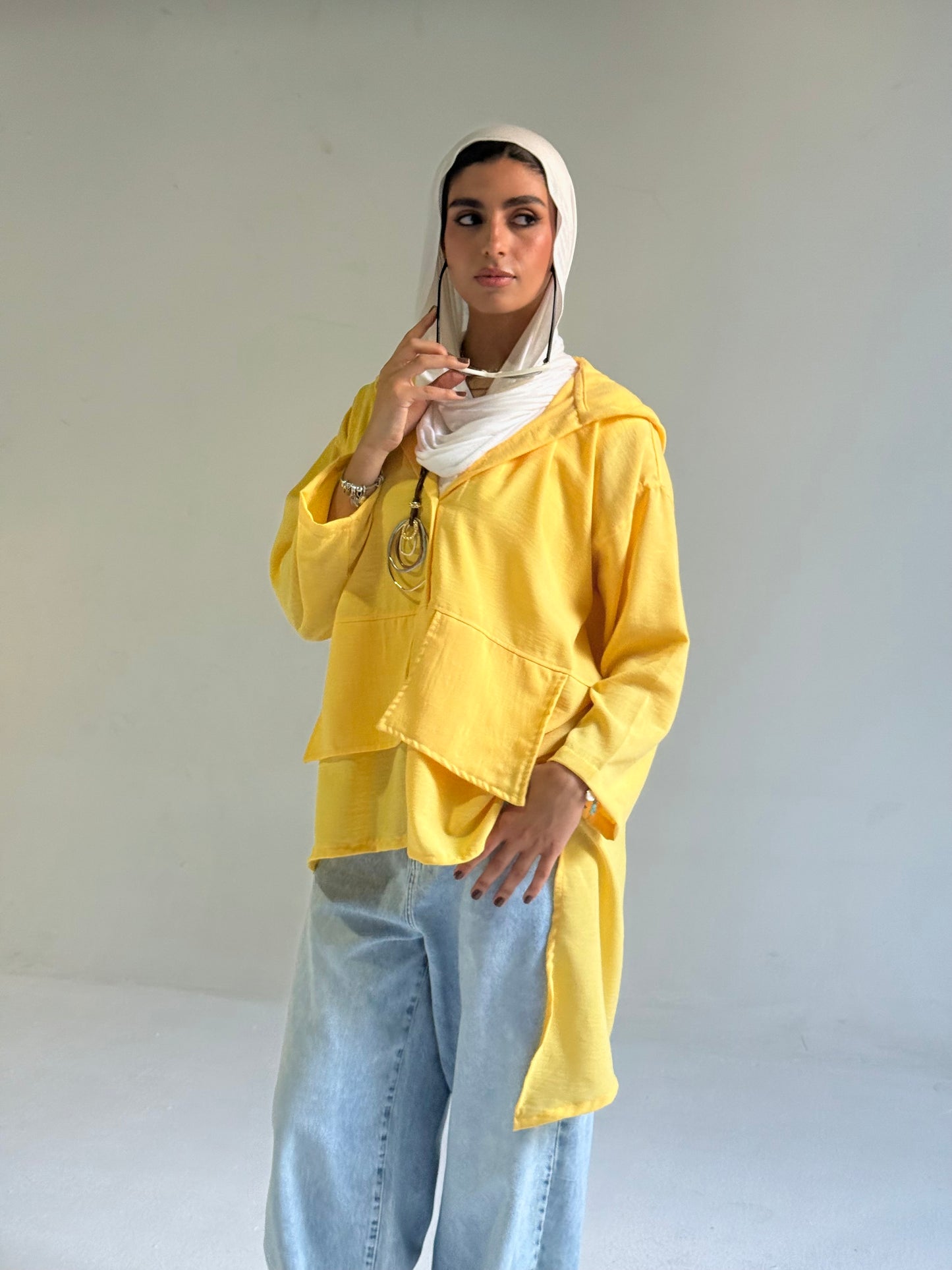 Hoodie High Low Pockets Shirt in Yellow