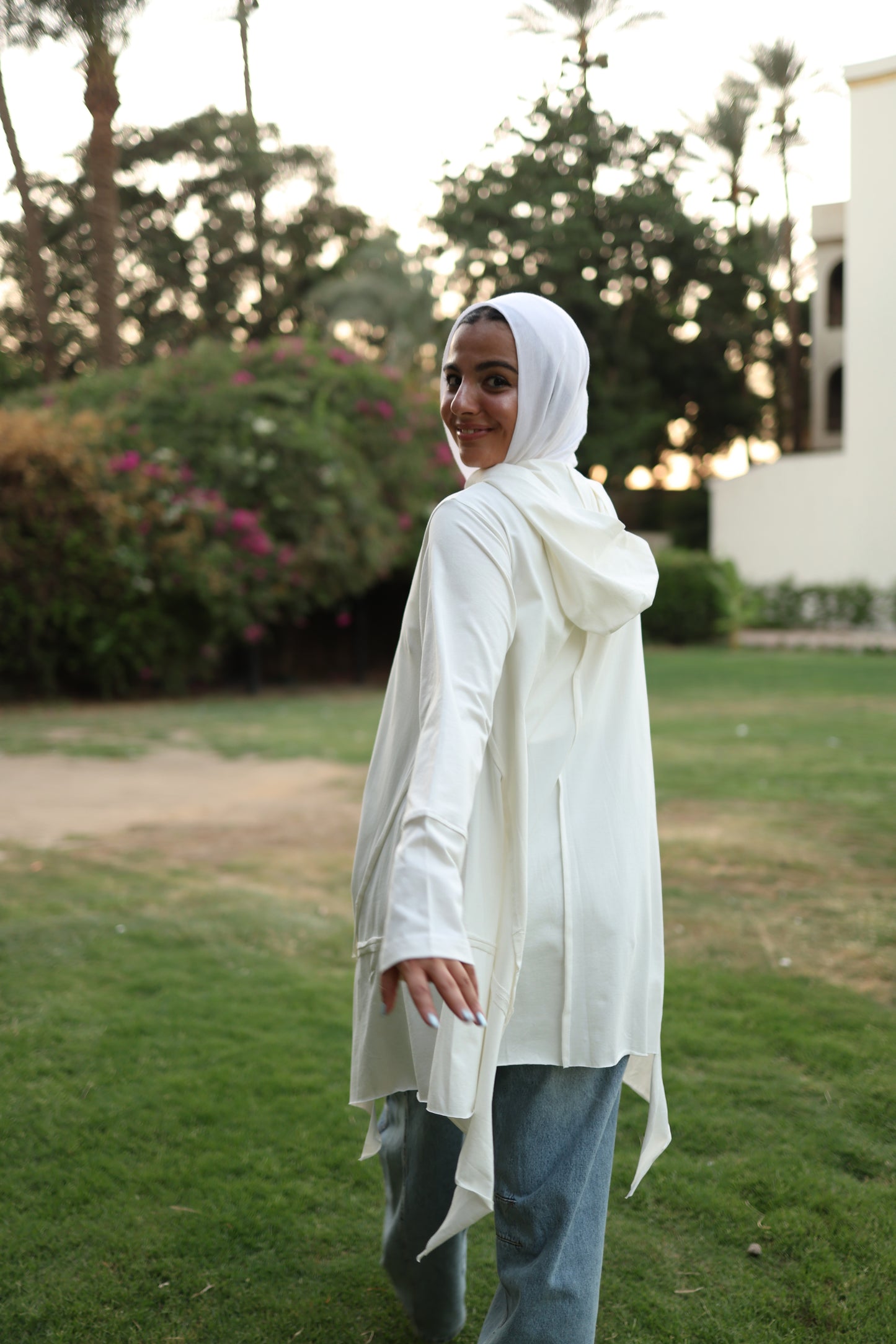 Stitches Side Cotton Top in White
