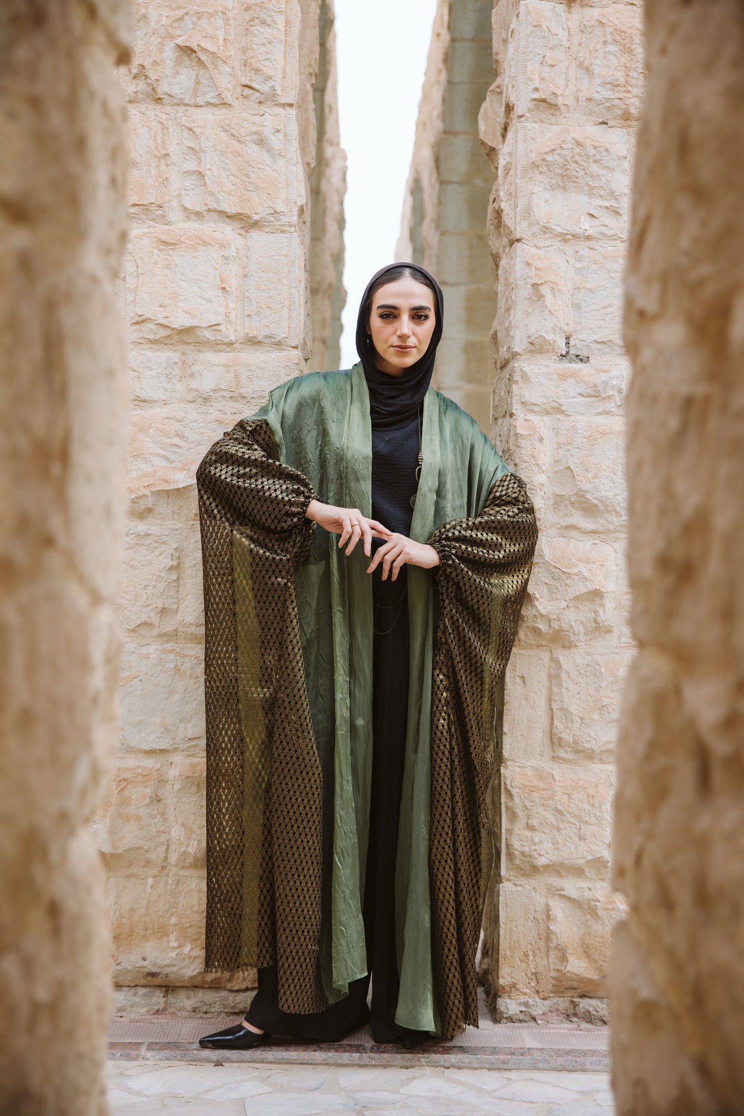 Qasr Kaftan in Olive
