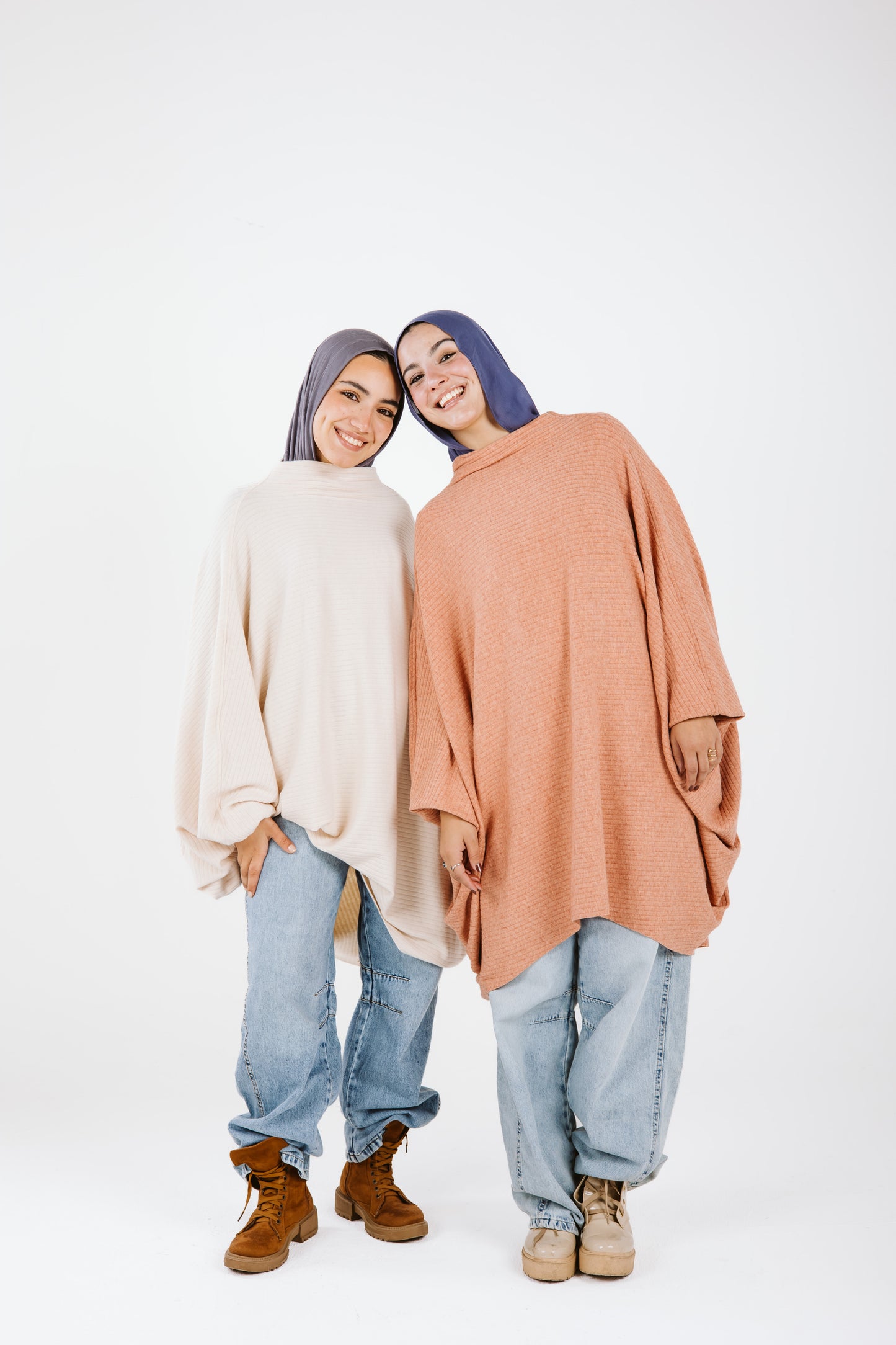 Long Sleeves Wool poncho in Peach