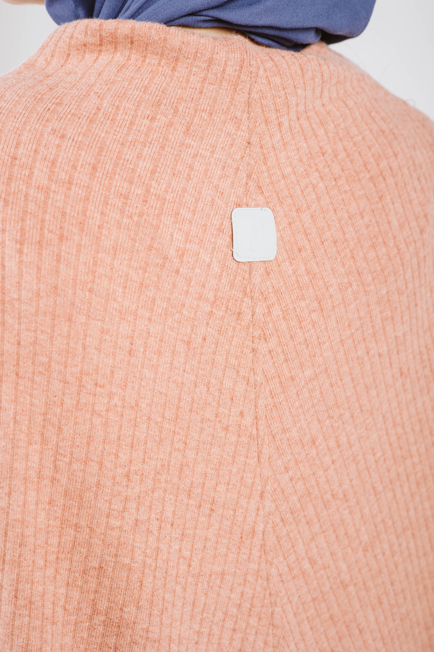 Long Sleeves Wool poncho in Peach