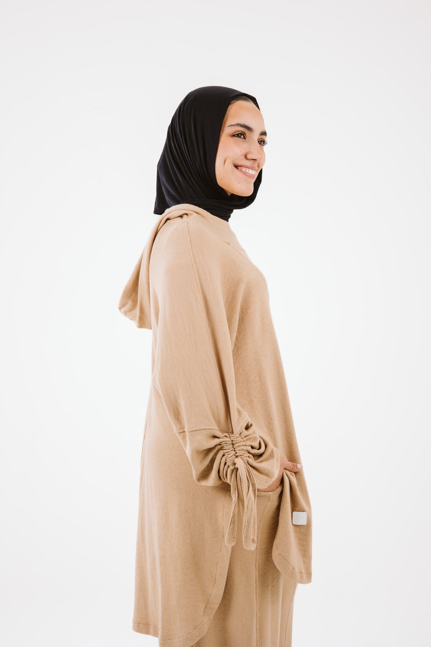 Arm Strings Comfy Wool Set in Beige