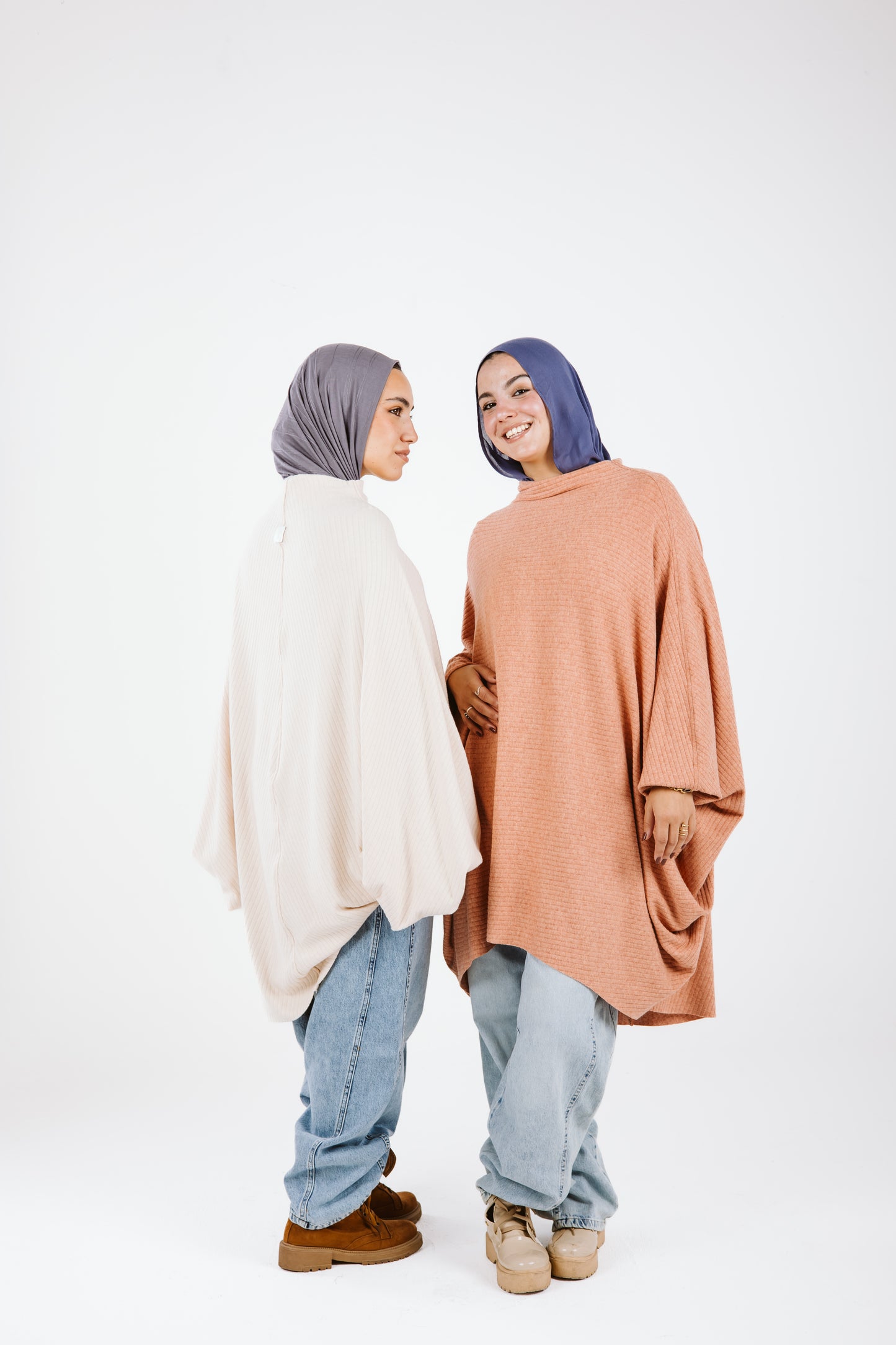 Long Sleeves Wool poncho in Peach