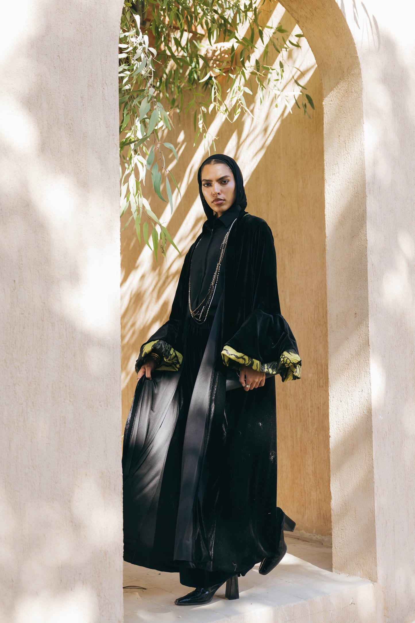 Layan Kaftan in Black
