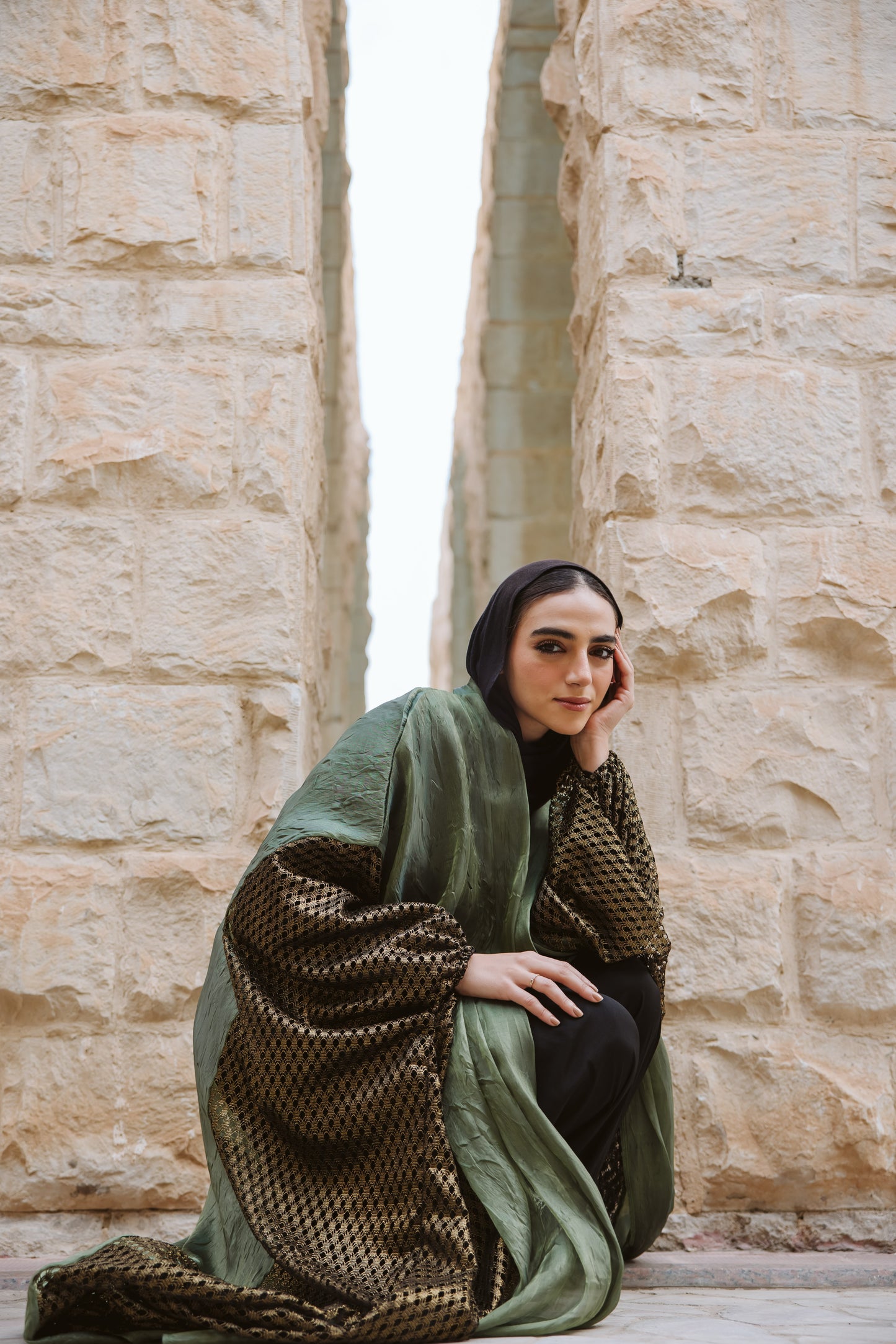 Qasr Kaftan in Olive