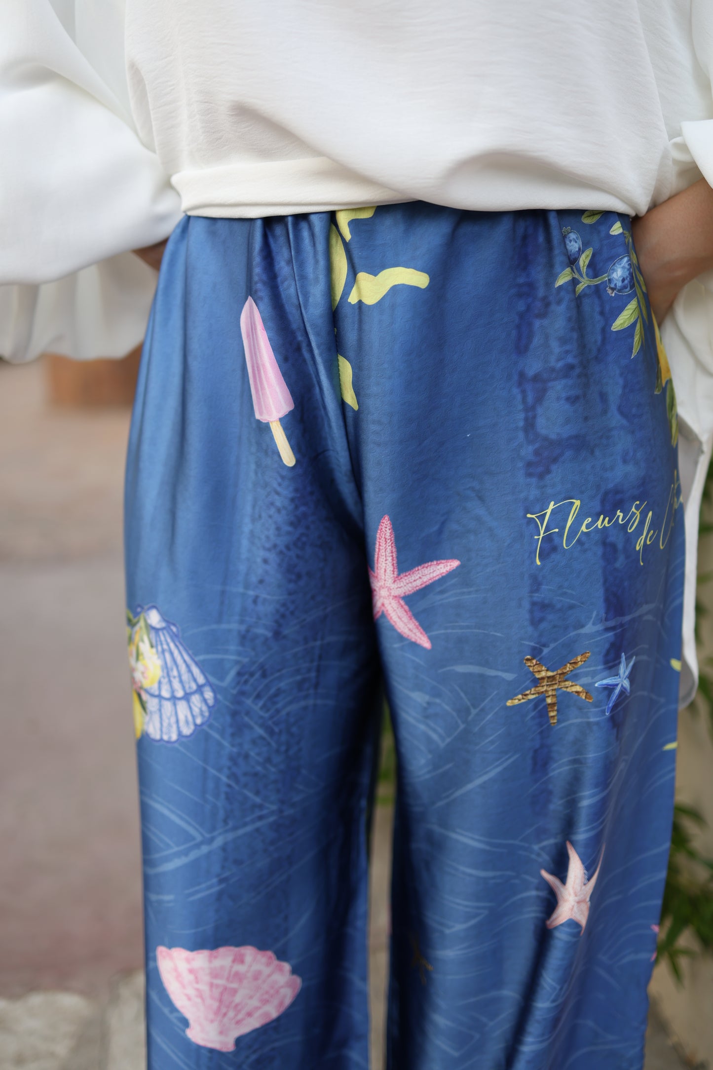 Seashell Breeze Wide-leg Pants in Navy Blue