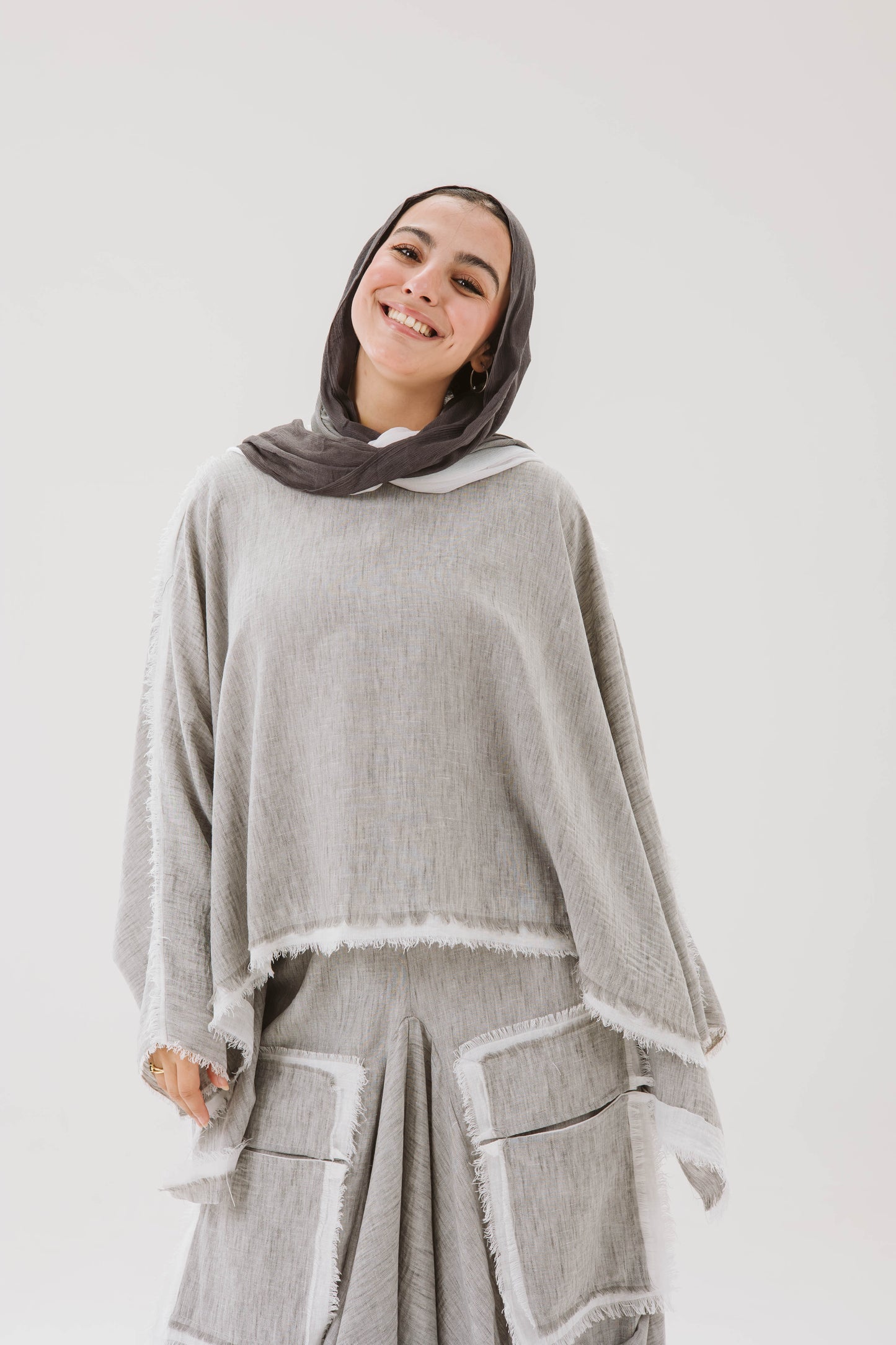 Linen High Low Top In Grey