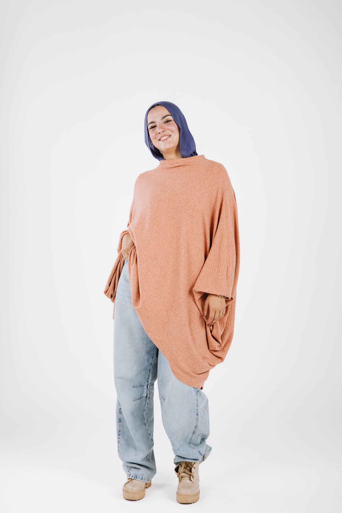 Long Sleeves Wool poncho in Peach