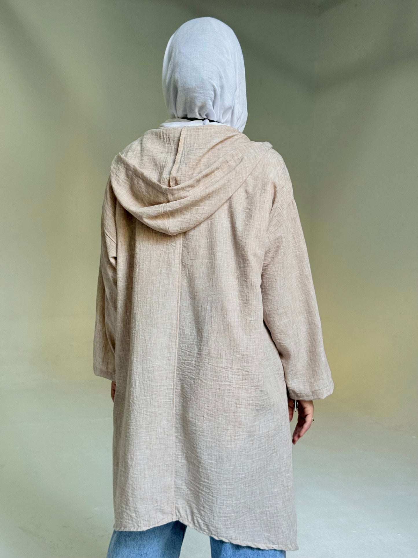 Hoodie High Low Pockets Shirt in Beige