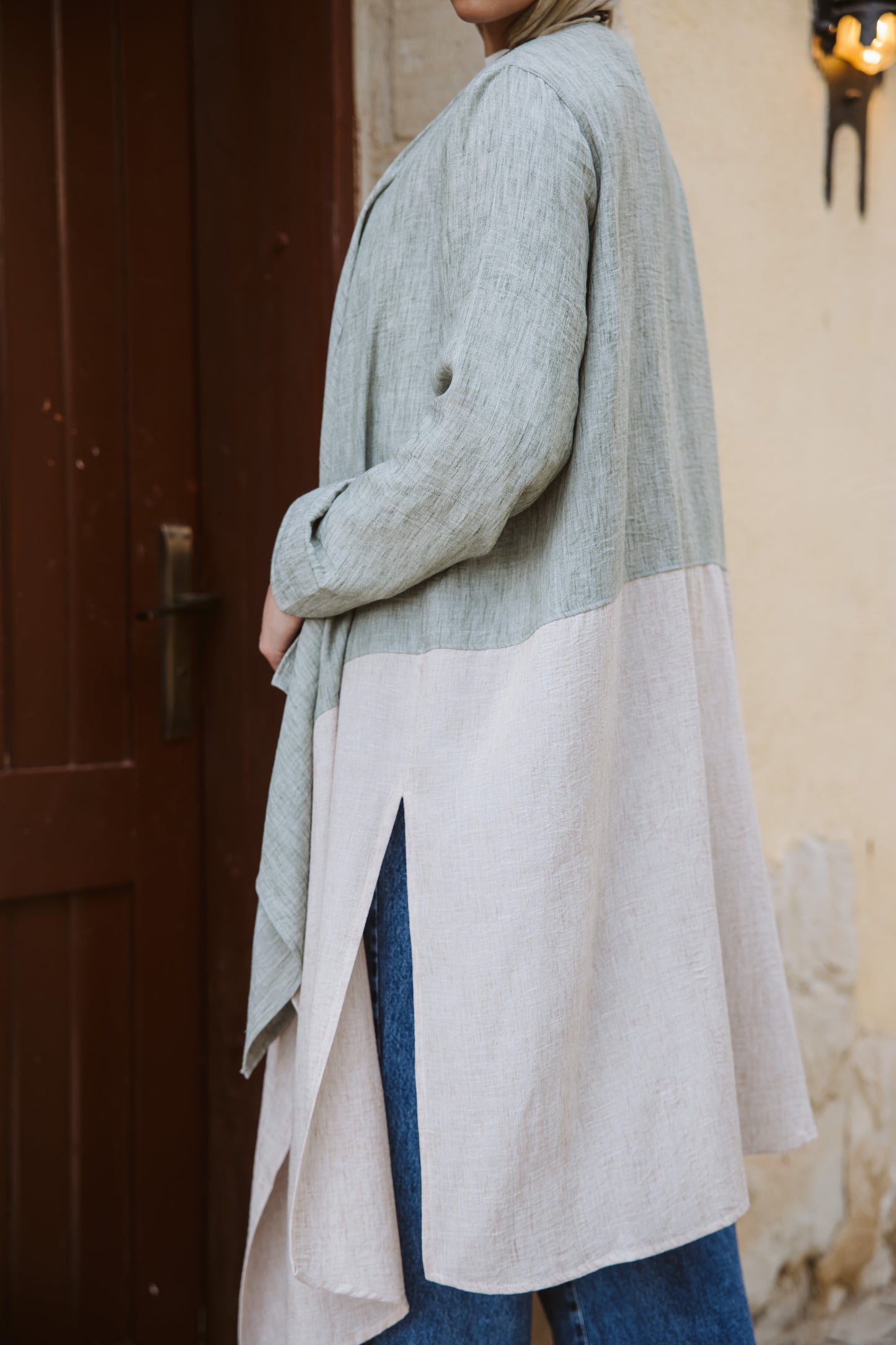 Asymmetrical bicolor linen Cardigan in Mint