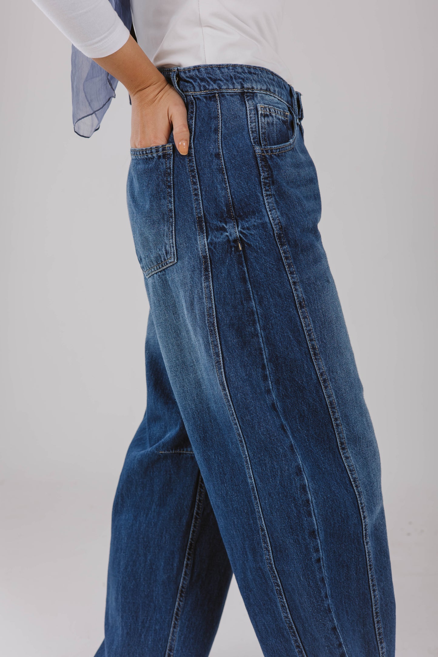 High Waist Balloon Denim Pants in Washed Dark Blue