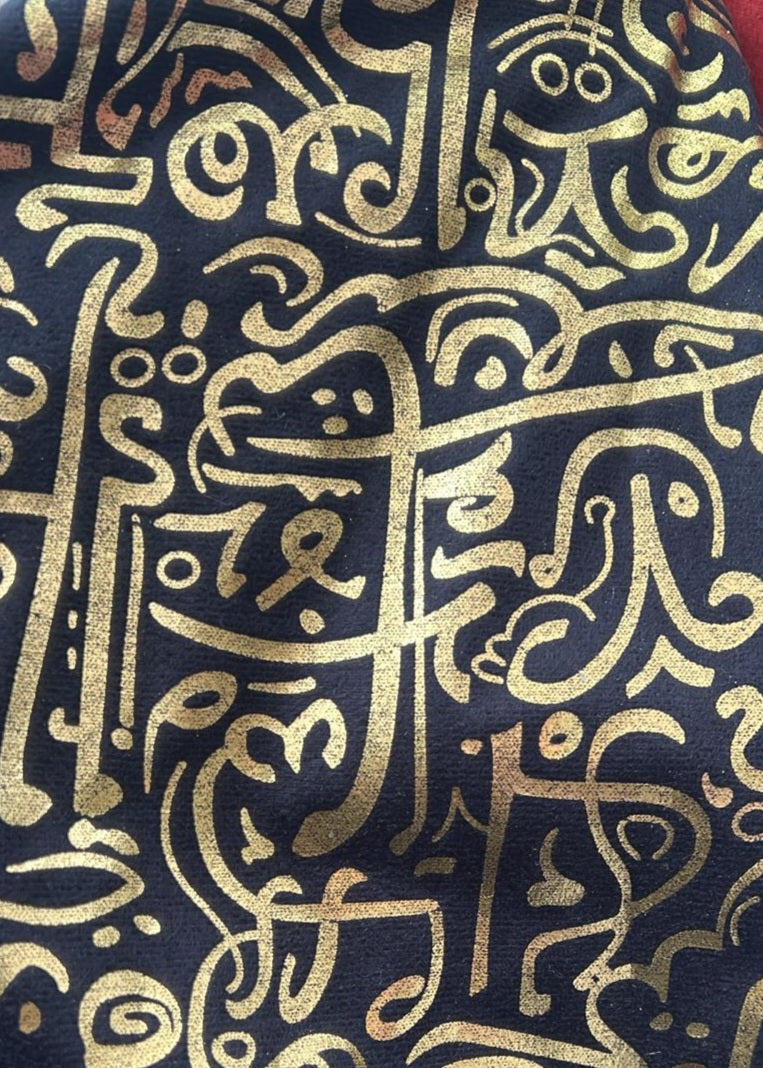 Calligraphy Kaftan in Black x Gold
