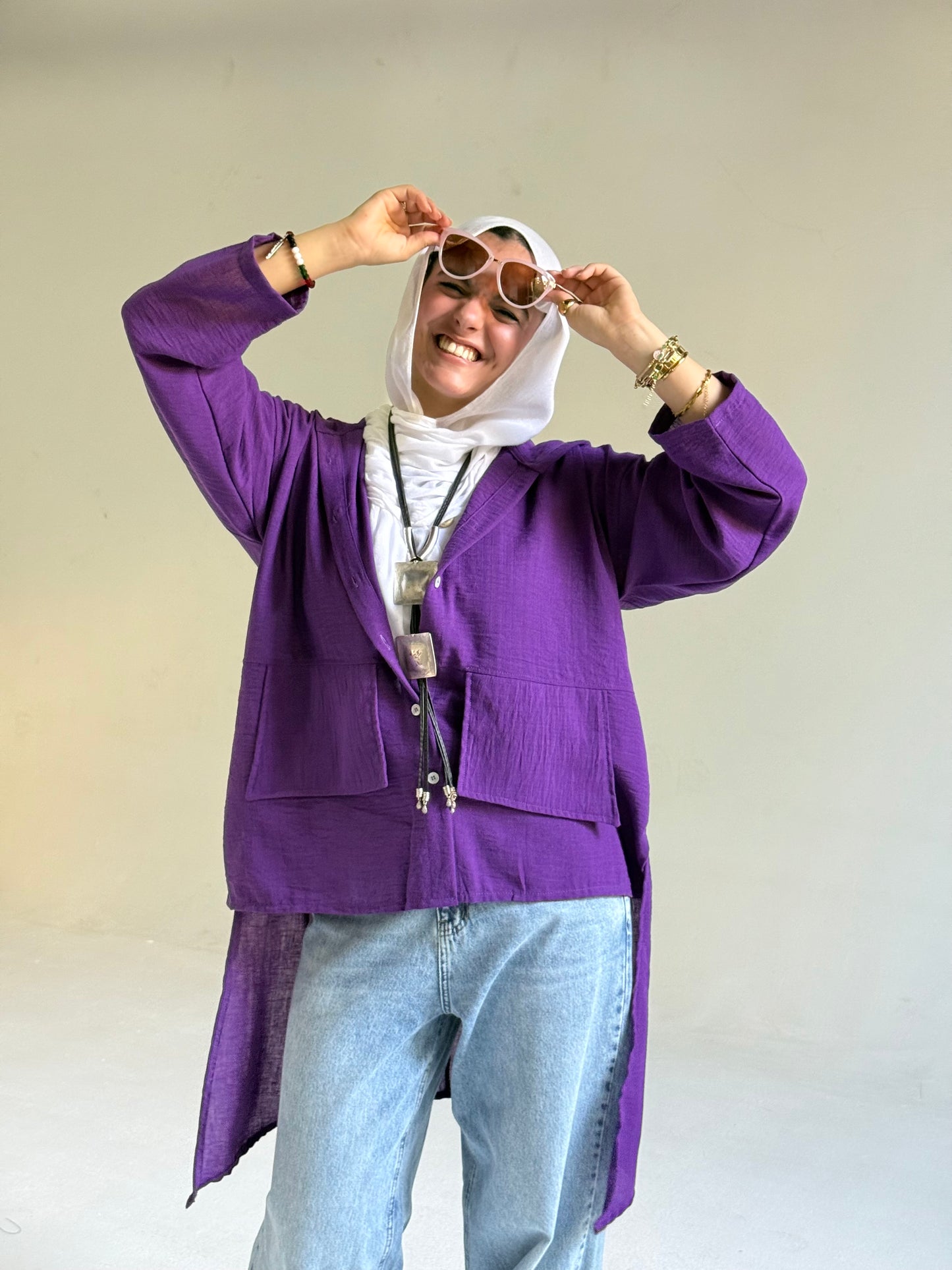 Hoodie High Low Pockets Shirt in Purple