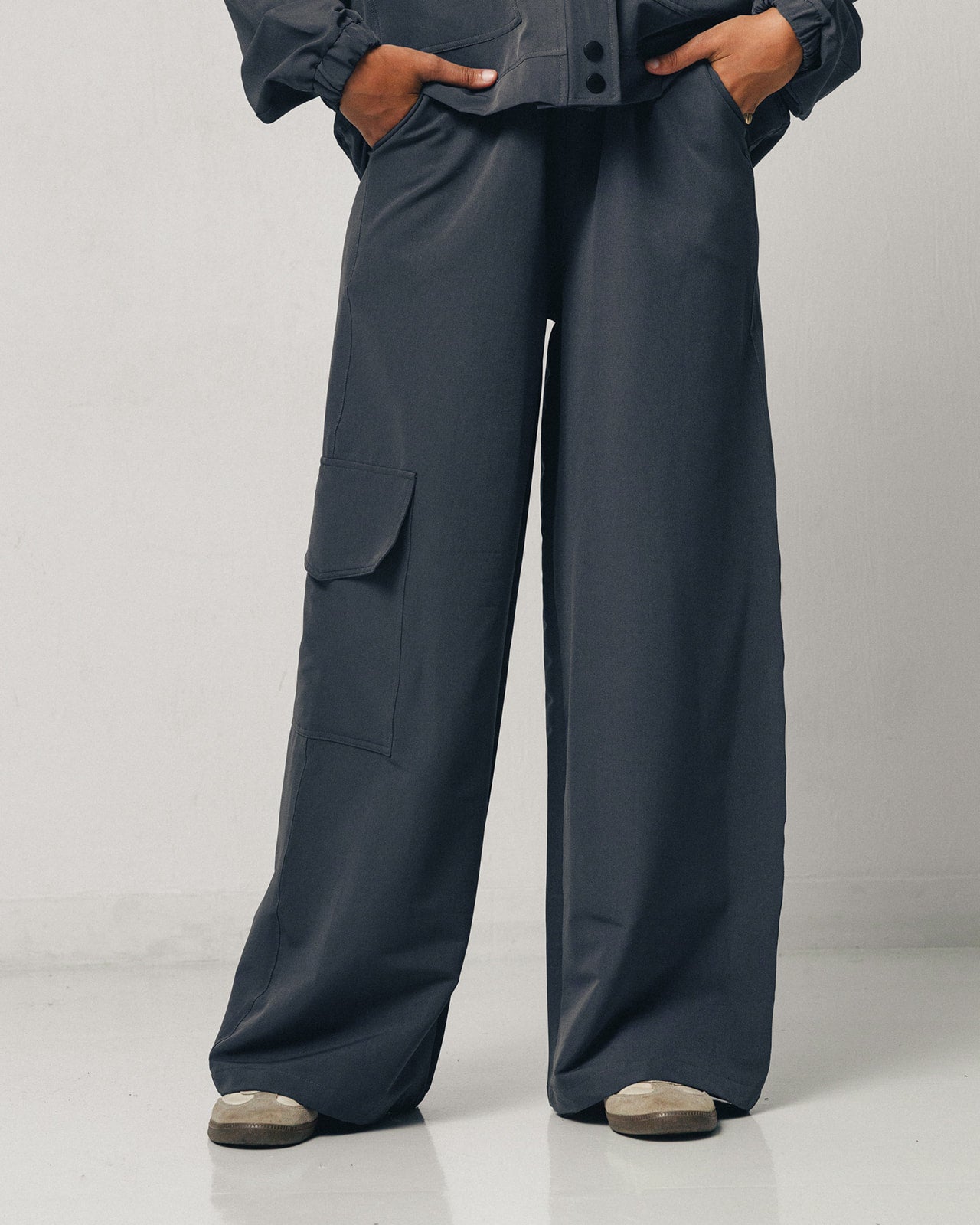 Back Ruffles Sports Set in Grey