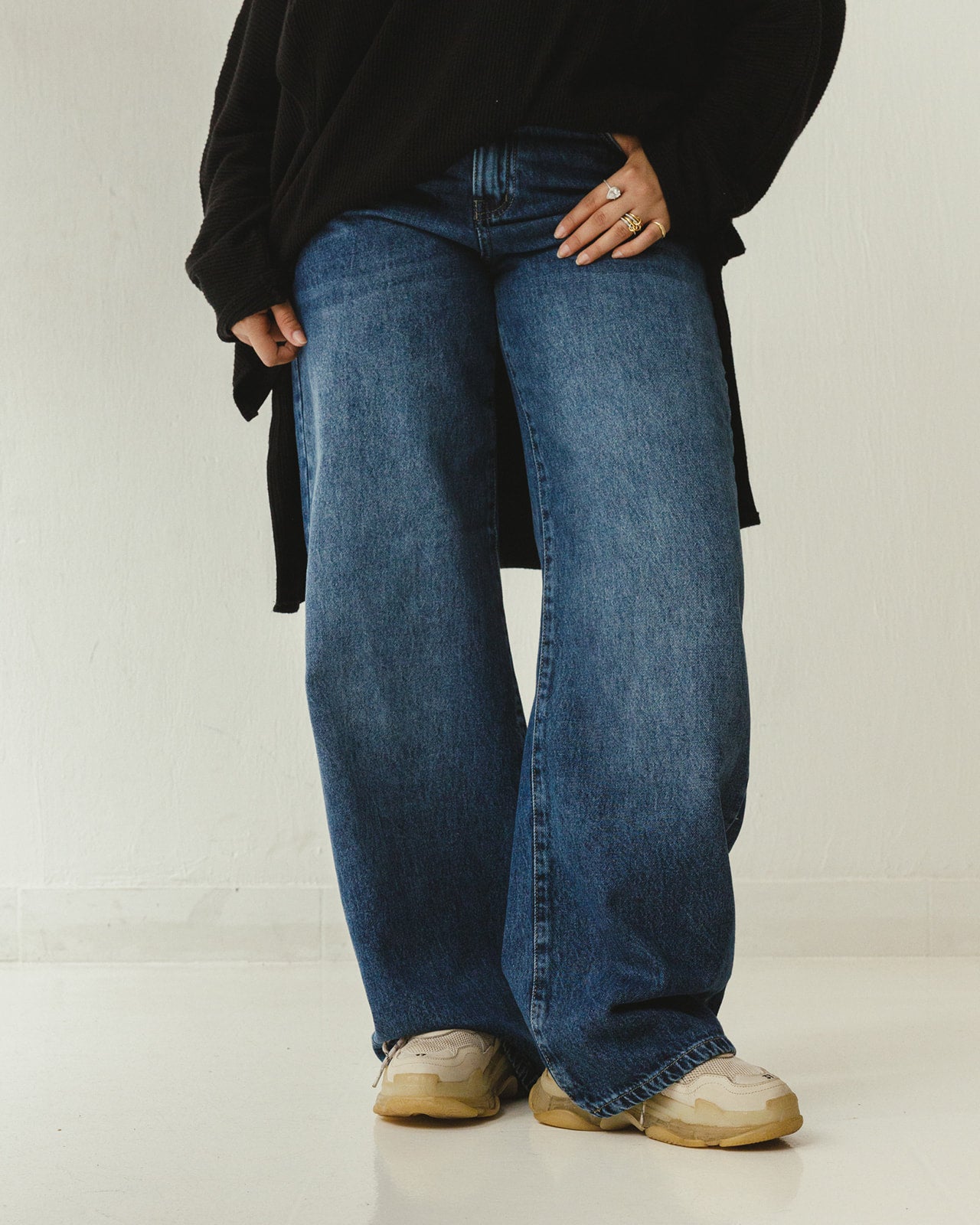 Straight Wide Leg Denim in Washed Dark Blue