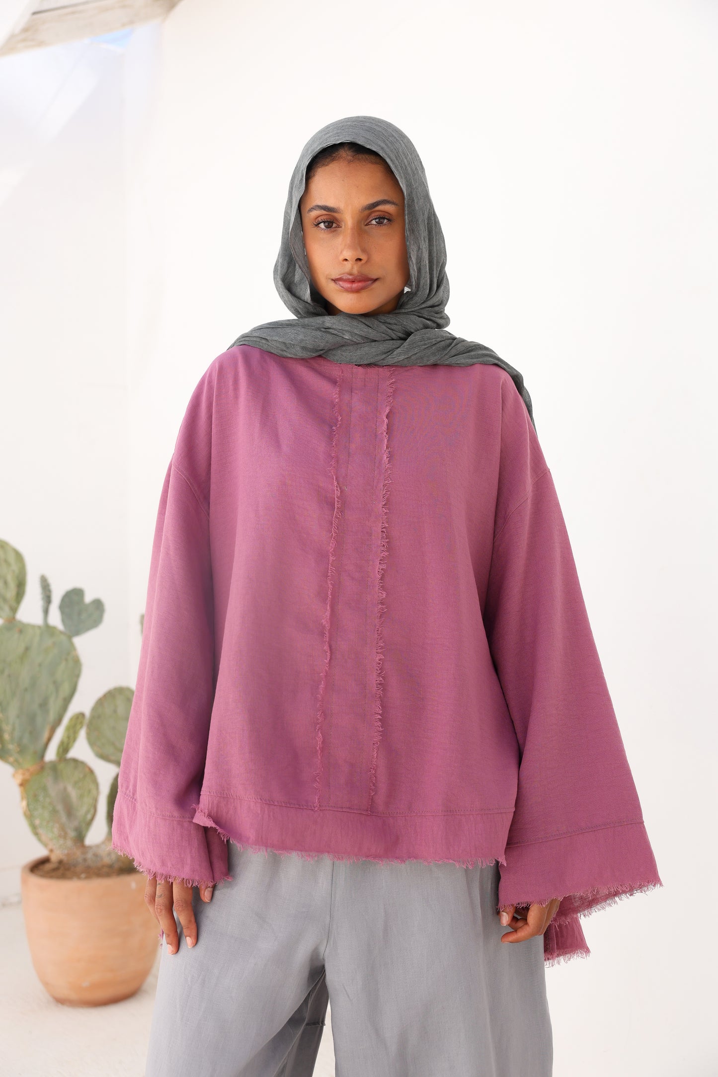 Unfinished Bell Sleeves Linen Top in Mulberry