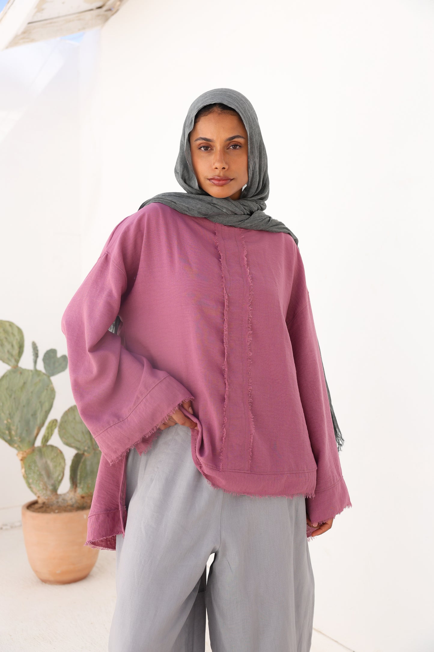 Unfinished Bell Sleeves Linen Top in Mulberry