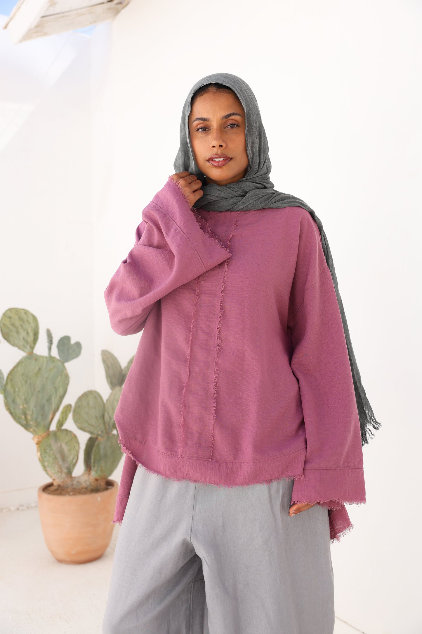 Unfinished Bell Sleeves Linen Top in Mulberry