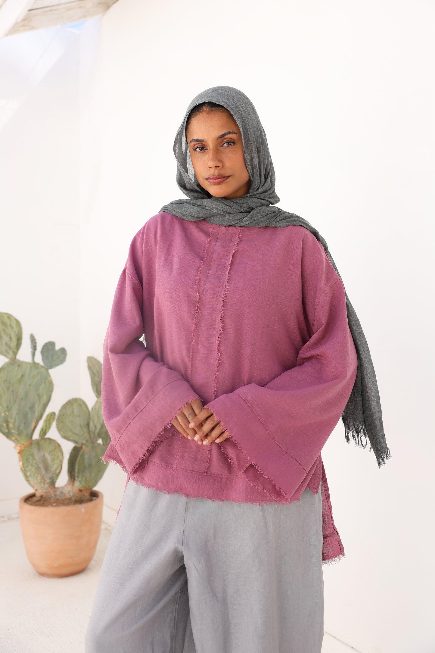 Unfinished Bell Sleeves Linen Top in Mulberry
