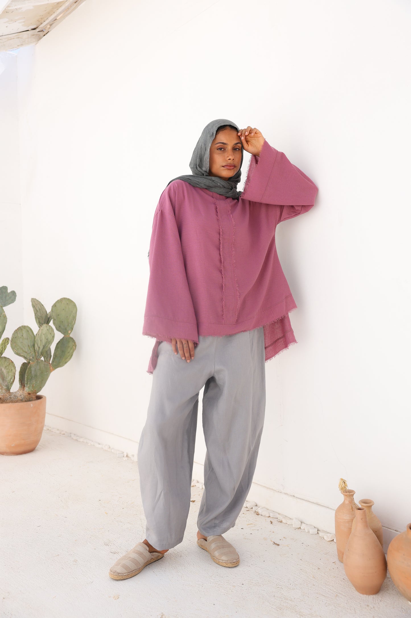 Unfinished Bell Sleeves Linen Top in Mulberry