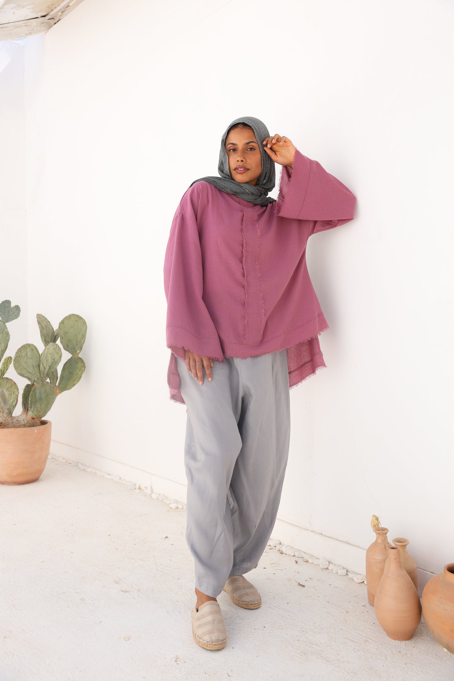 Unfinished Bell Sleeves Linen Top in Mulberry