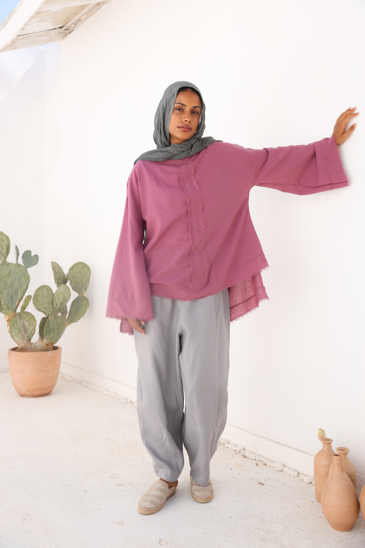 Unfinished Bell Sleeves Linen Top in Mulberry