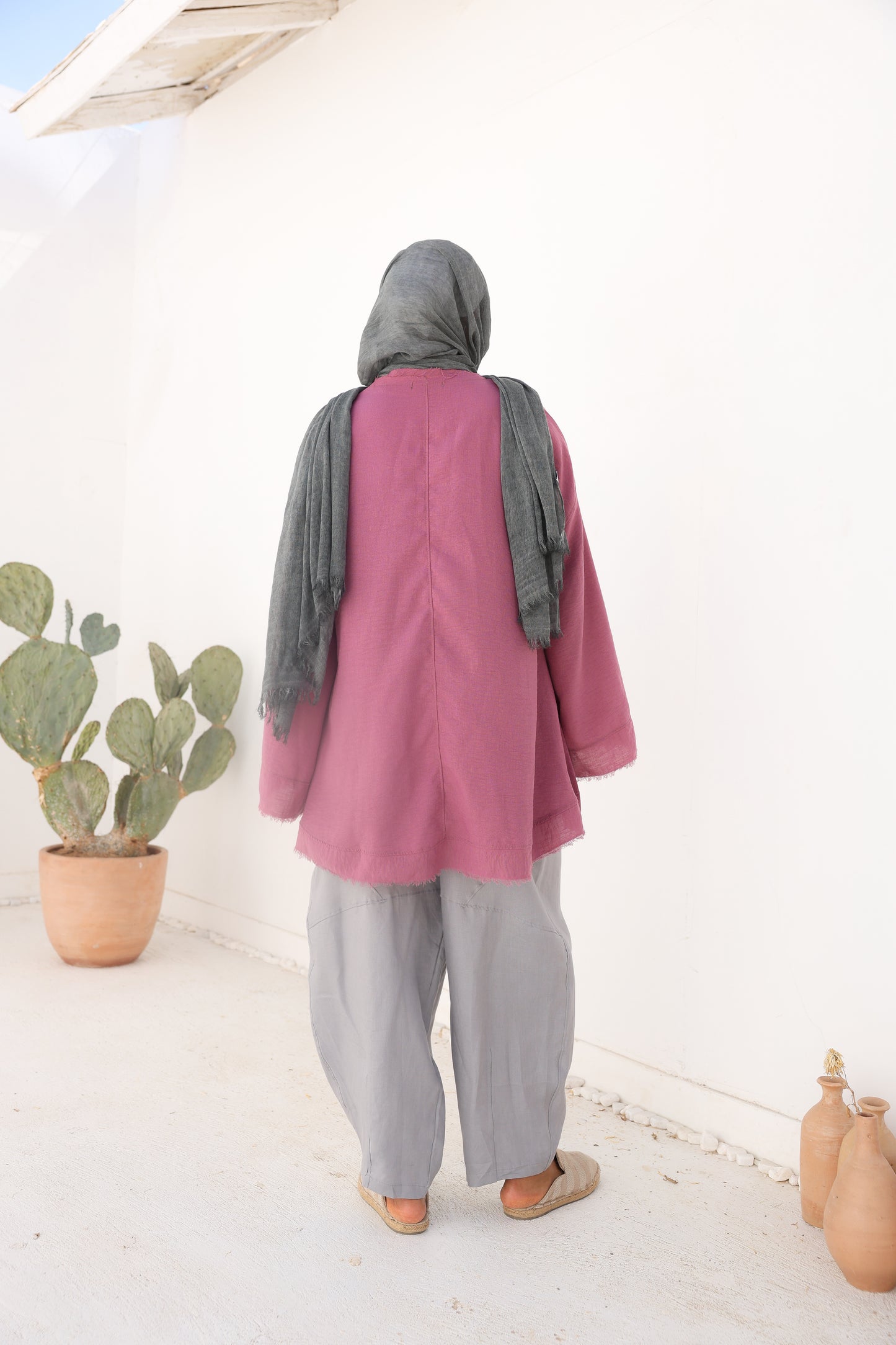 Unfinished Bell Sleeves Linen Top in Mulberry