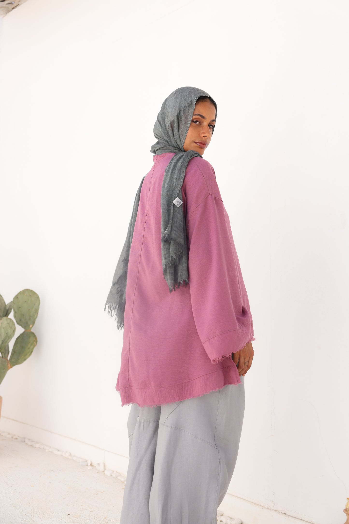 Unfinished Bell Sleeves Linen Top in Mulberry